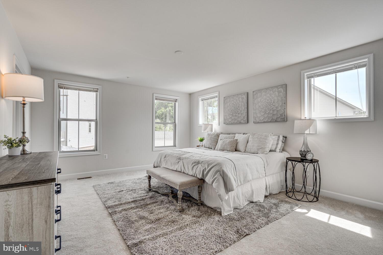 POPLAR RUN - Residential