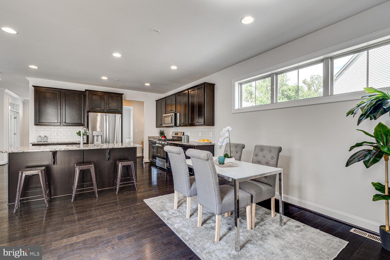 POPLAR RUN - Residential