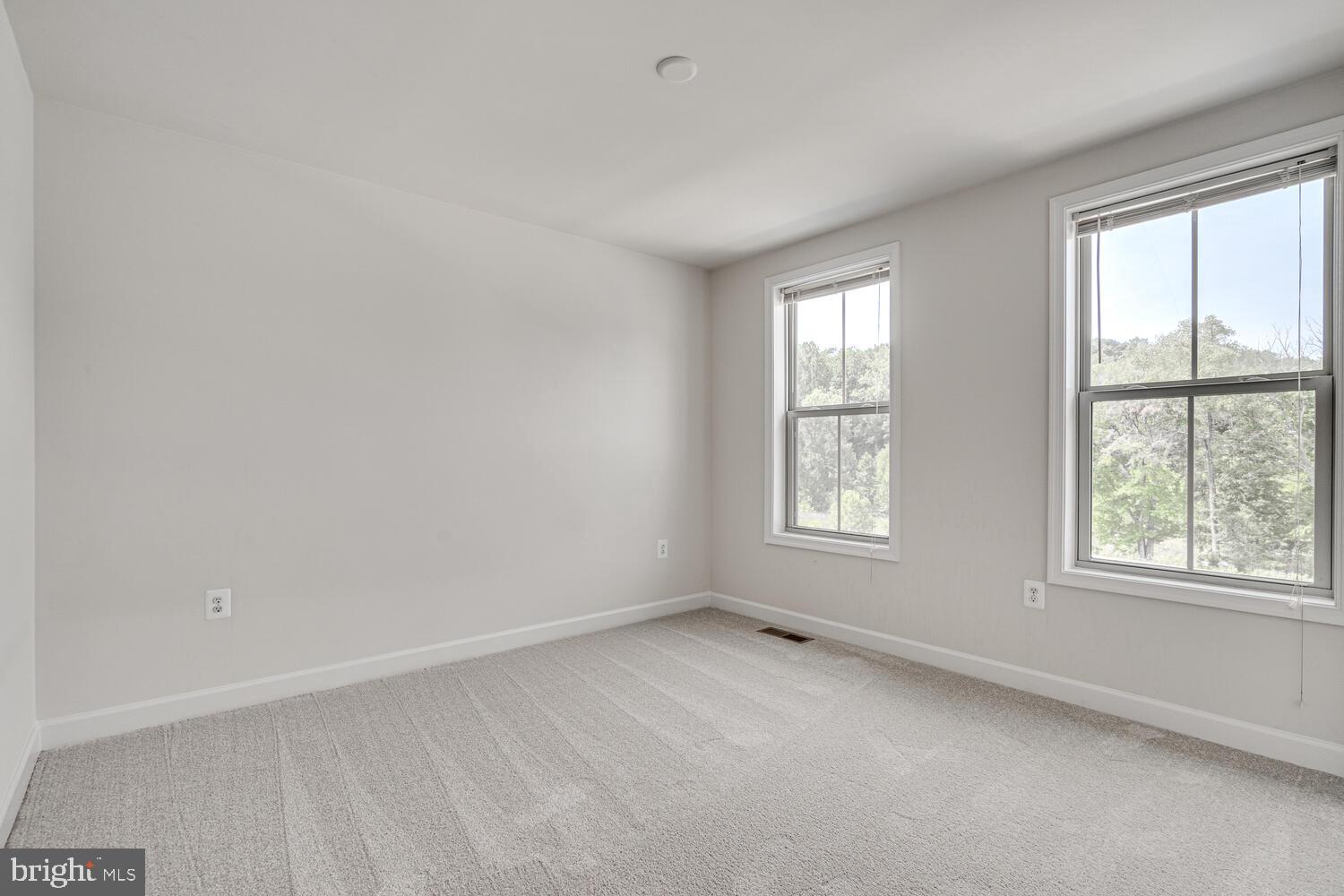 POPLAR RUN - Residential