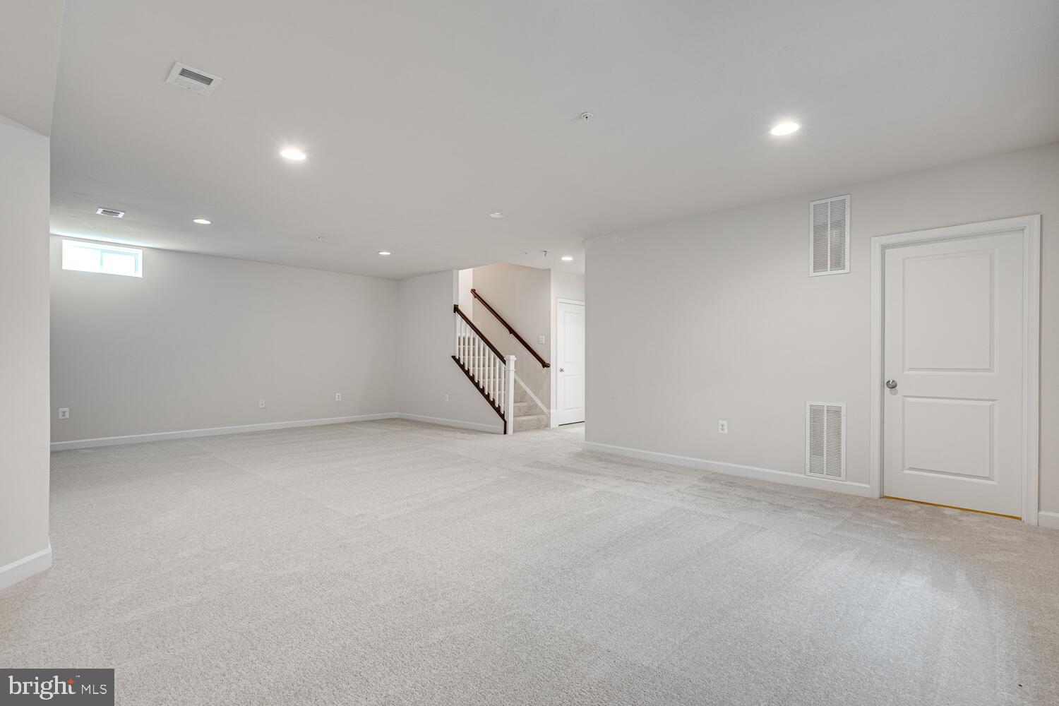 POPLAR RUN - Residential