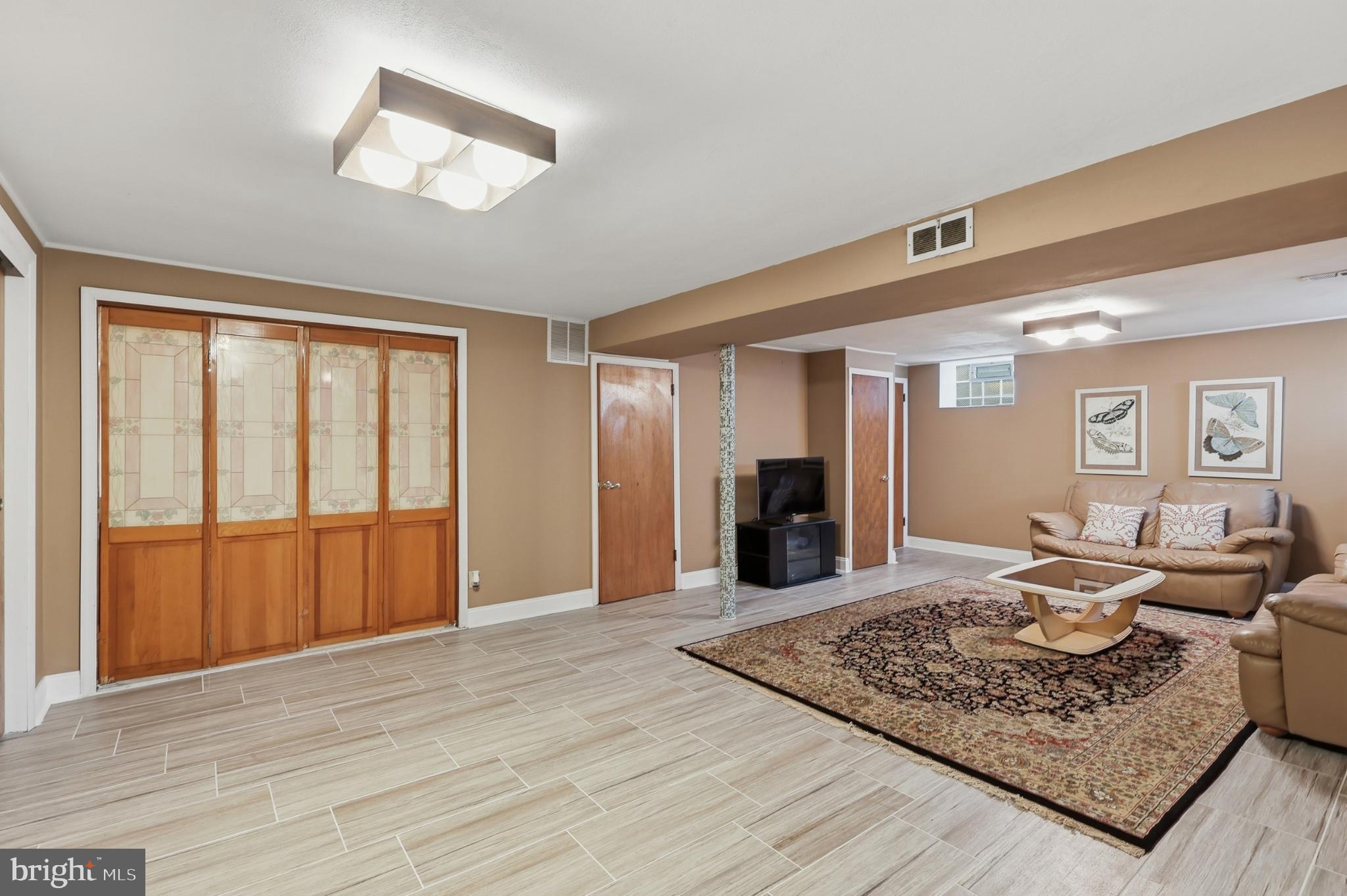 PINE VALLEY - Residential