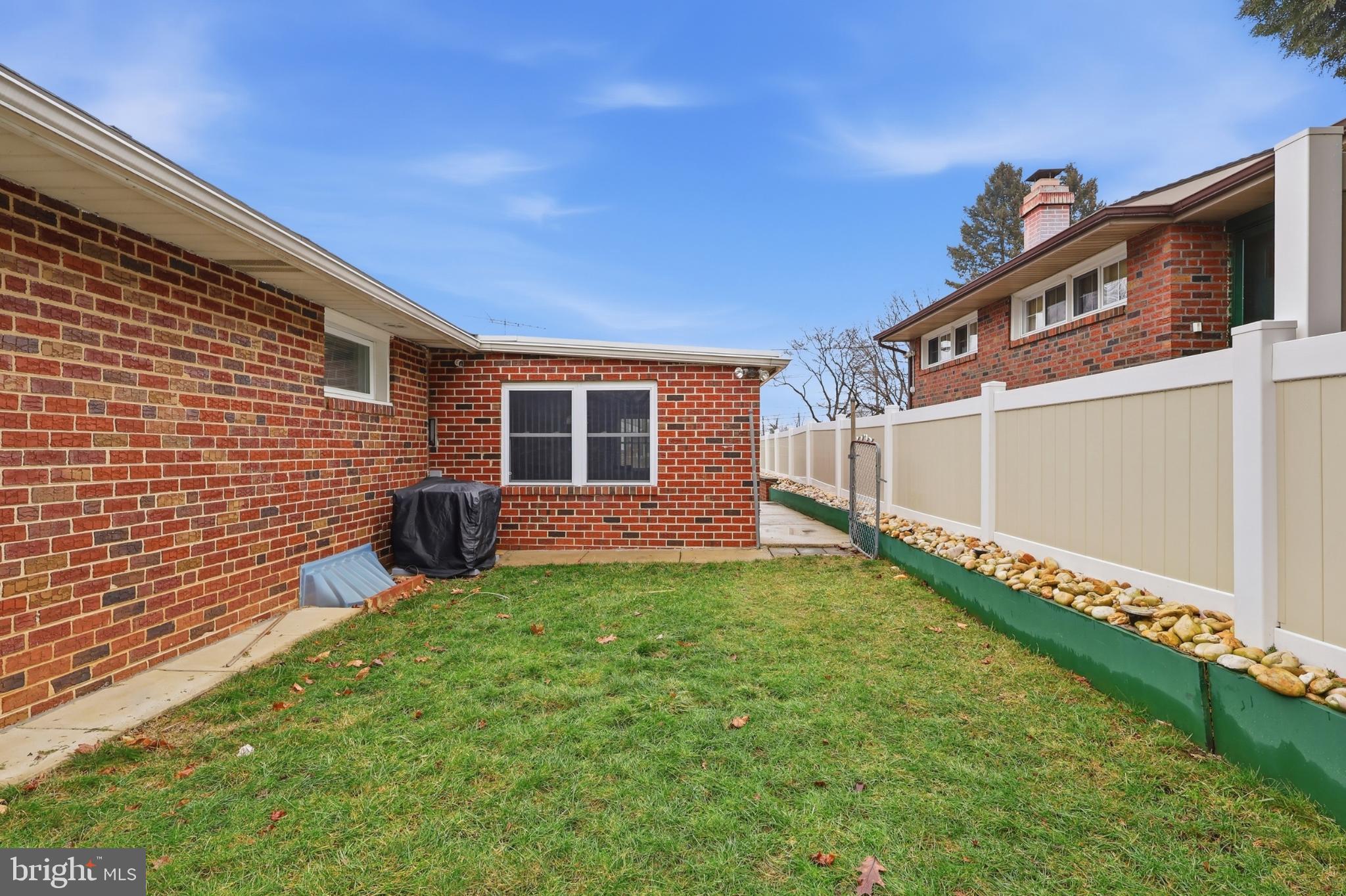 PINE VALLEY - Residential