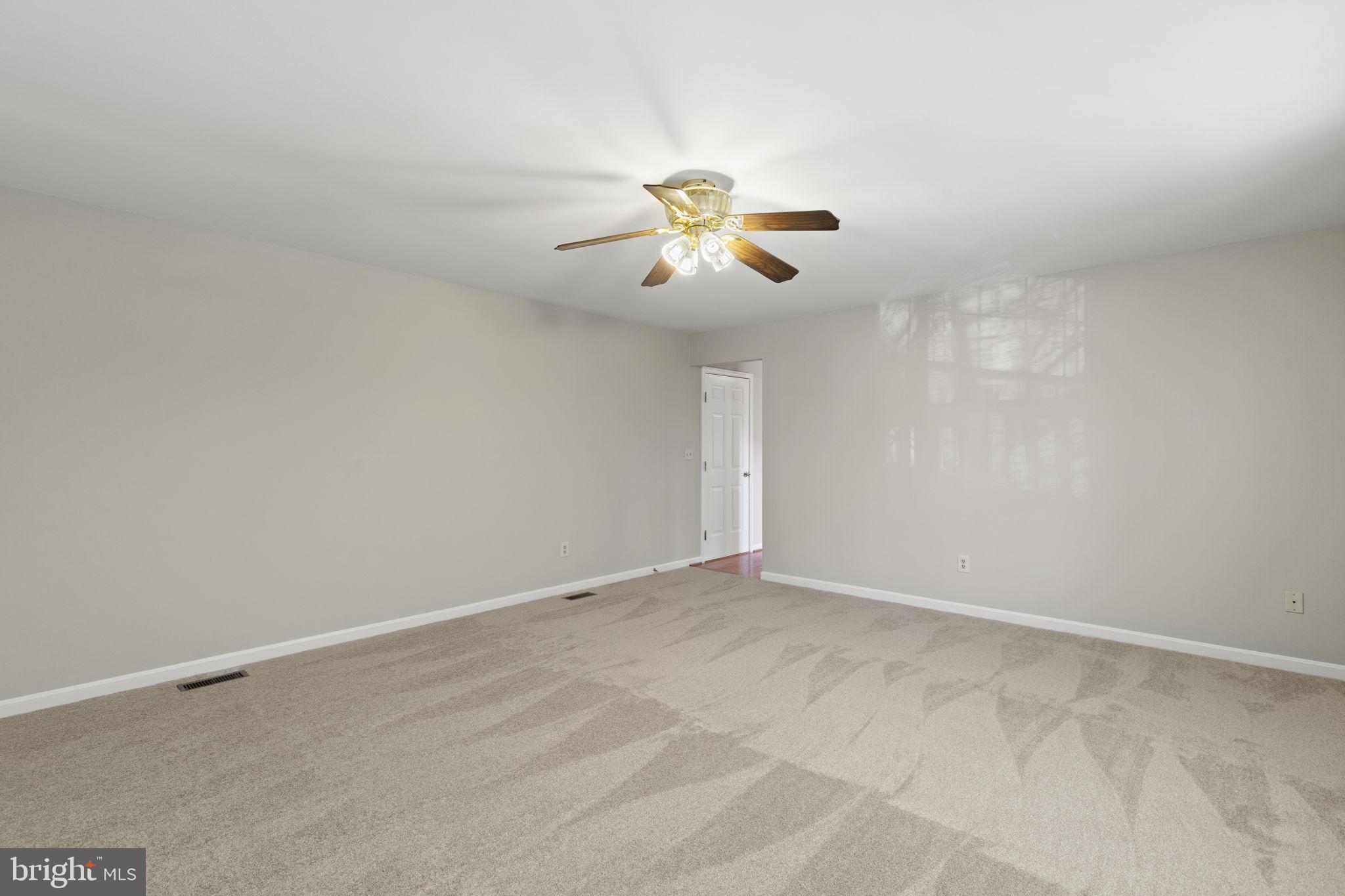 LENNINGS KNOLL - Residential