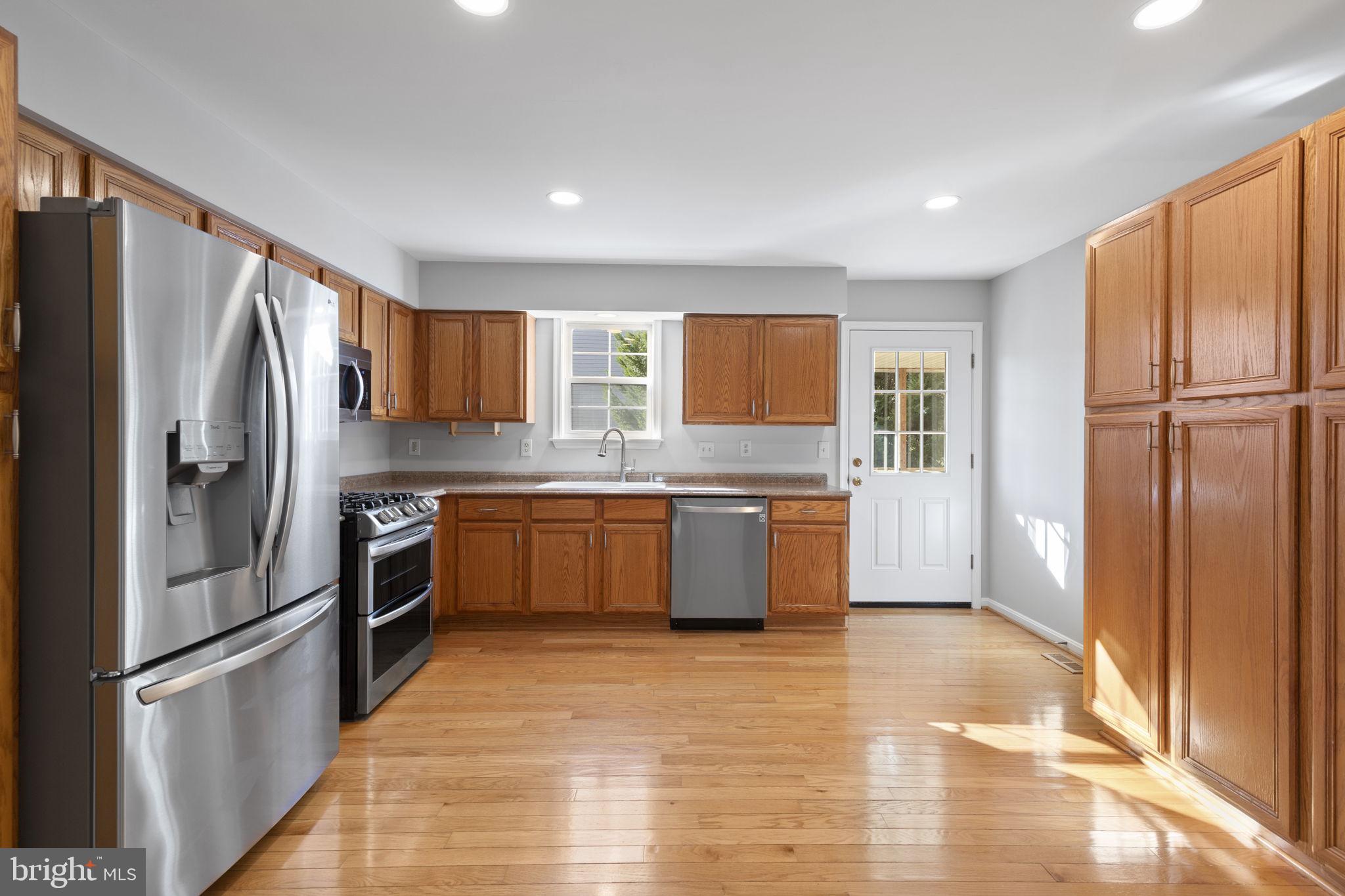 LENNINGS KNOLL - Residential