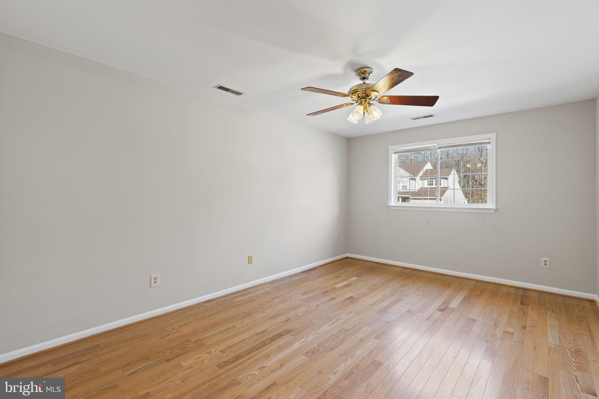 LENNINGS KNOLL - Residential