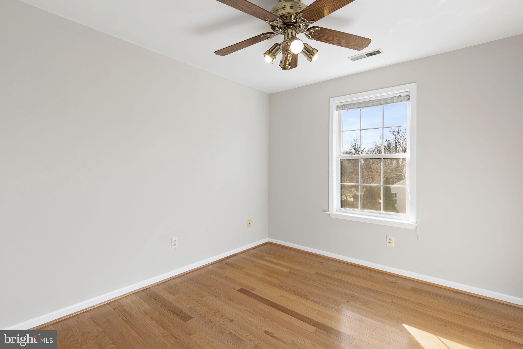 LENNINGS KNOLL - Residential