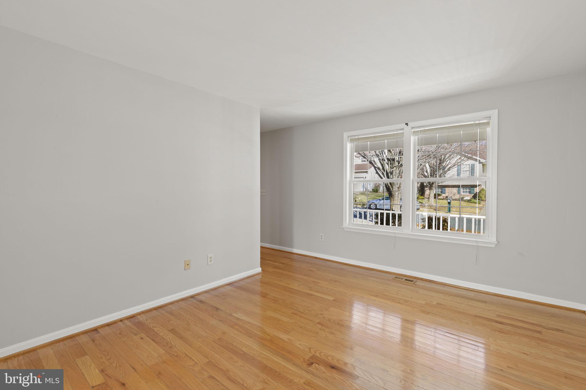 LENNINGS KNOLL - Residential