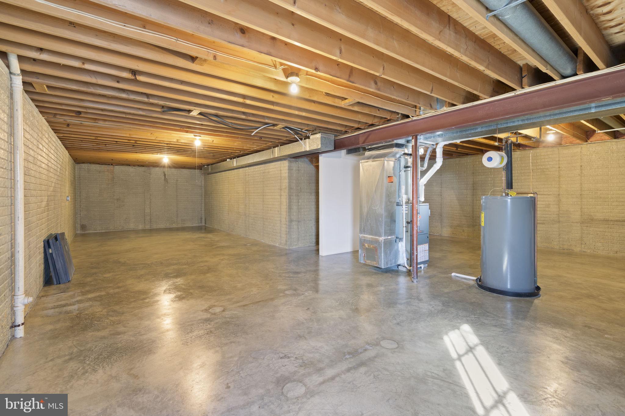 LENNINGS KNOLL - Residential