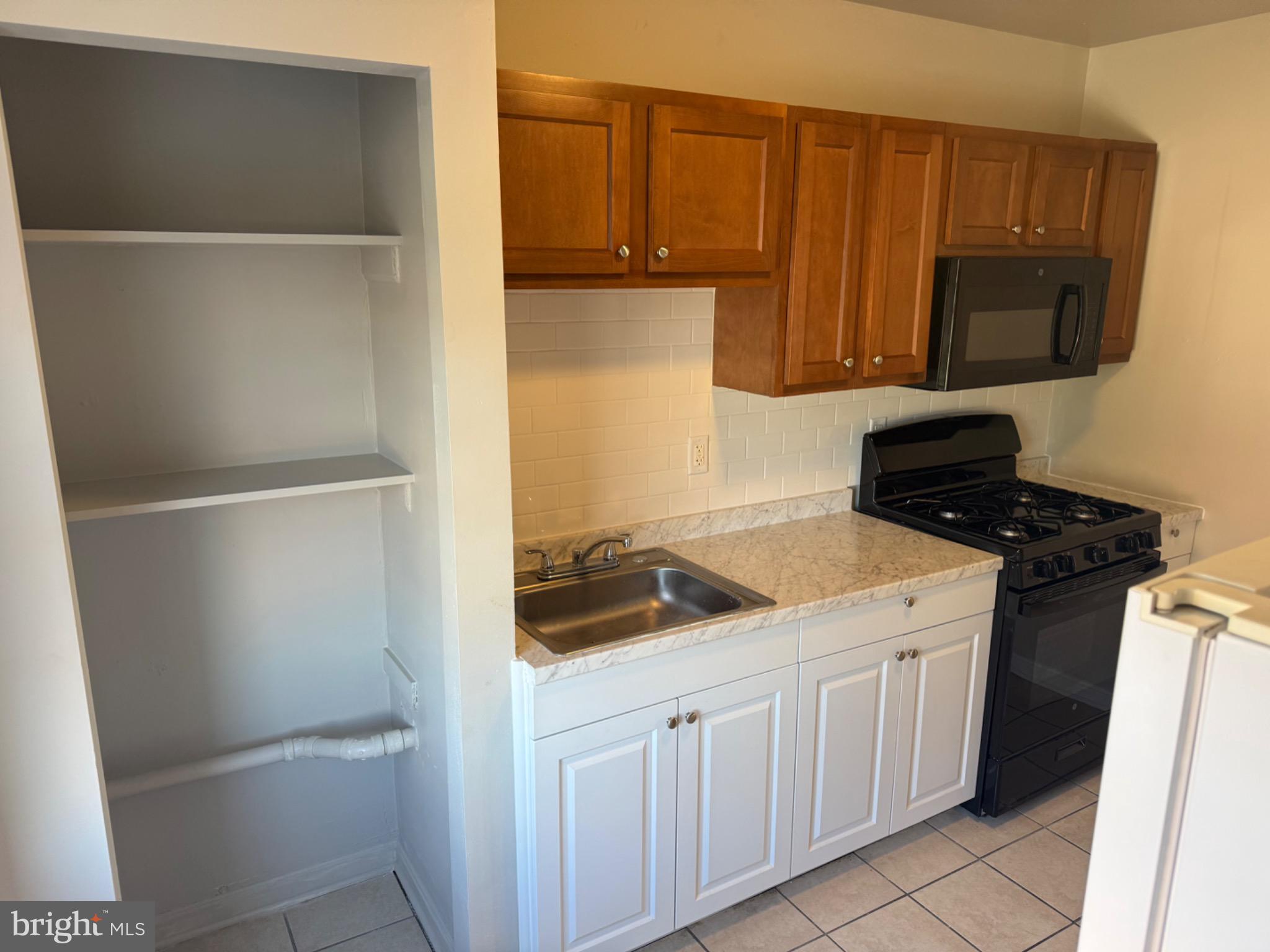BELAIR-EDISON - Residential Lease