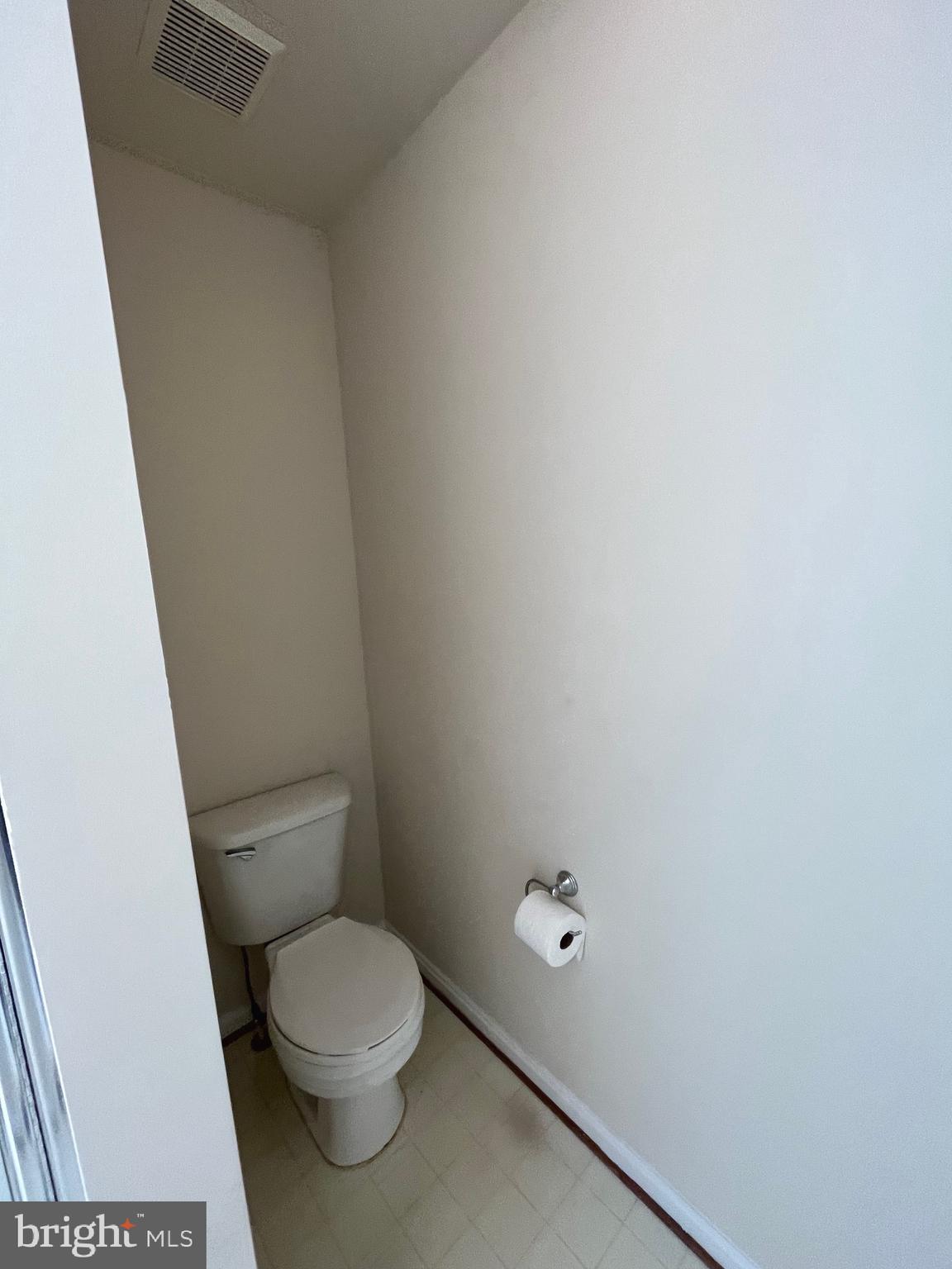 COLLEGE PARKWAY PLACE - Residential