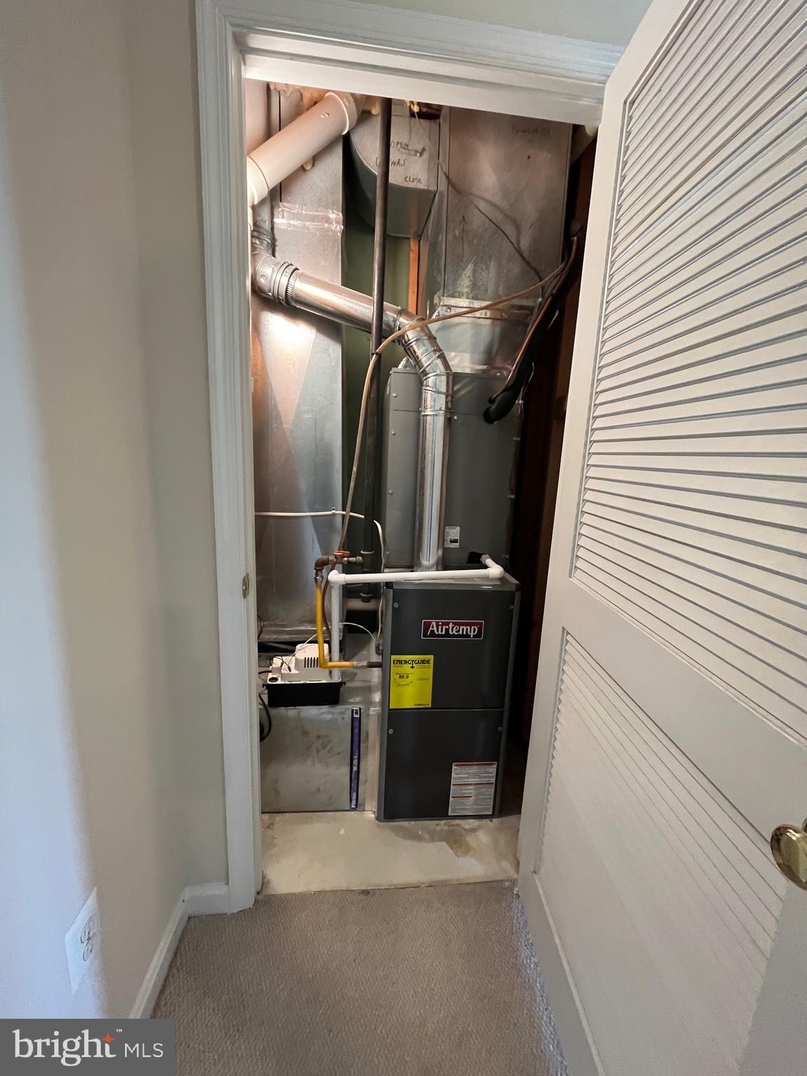 COLLEGE PARKWAY PLACE - Residential