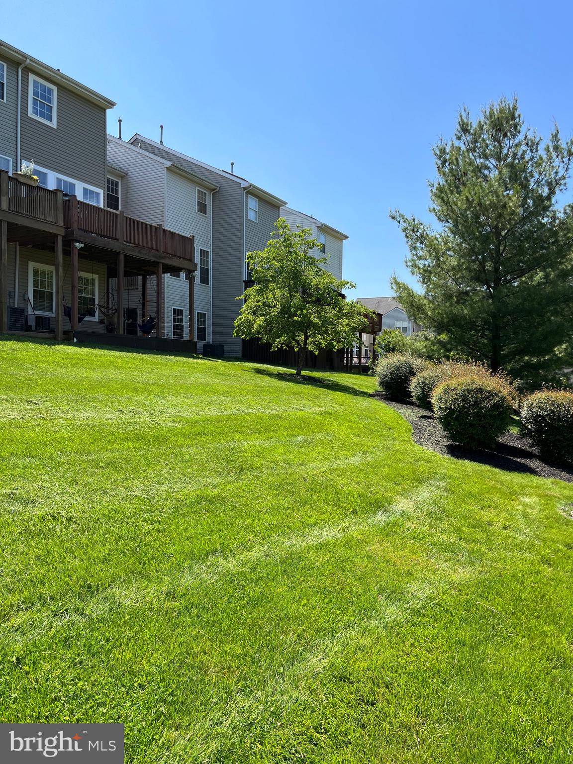 COLLEGE PARKWAY PLACE - Residential