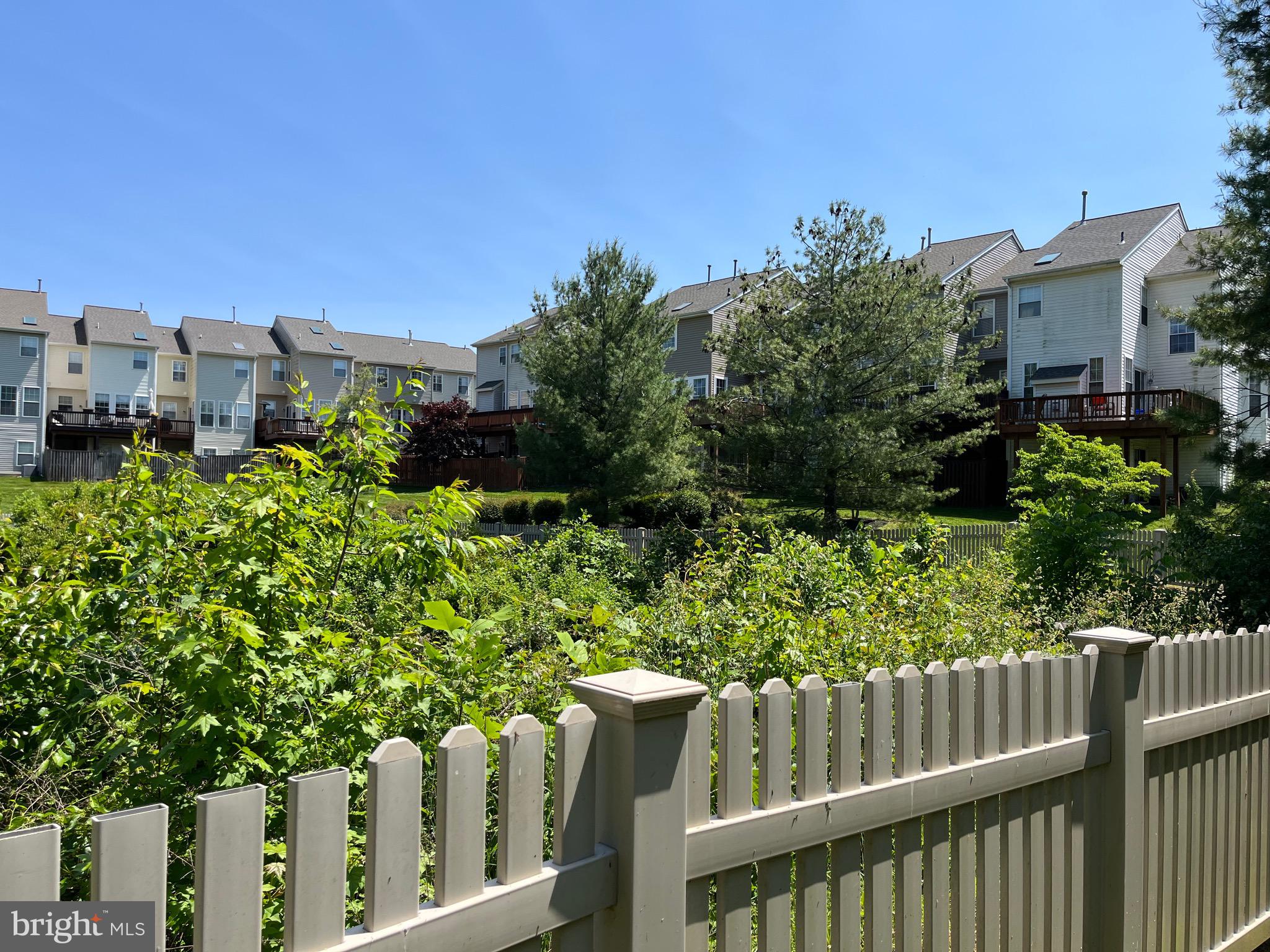 COLLEGE PARKWAY PLACE - Residential