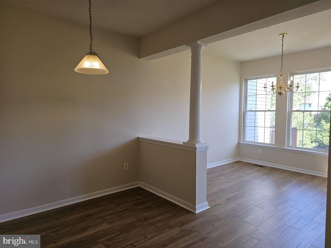 COLLEGE PARKWAY PLACE - Residential