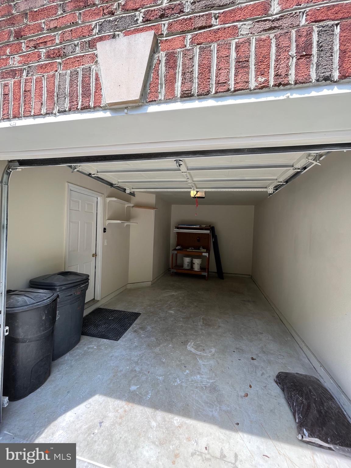 COLLEGE PARKWAY PLACE - Residential