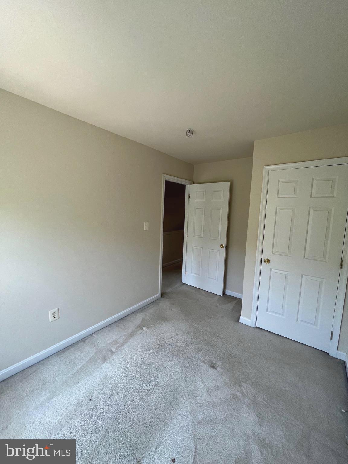 COLLEGE PARKWAY PLACE - Residential