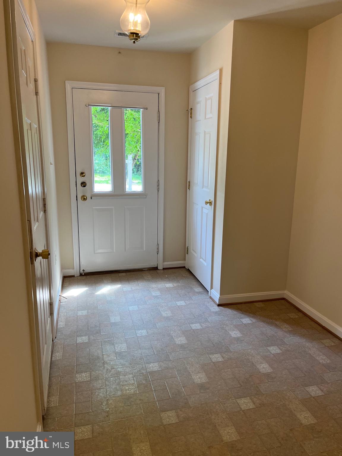 COLLEGE PARKWAY PLACE - Residential