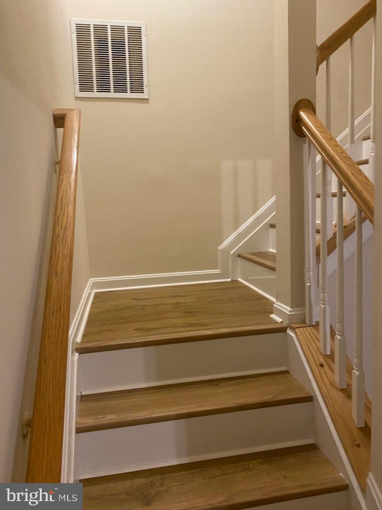 COLLEGE PARKWAY PLACE - Residential