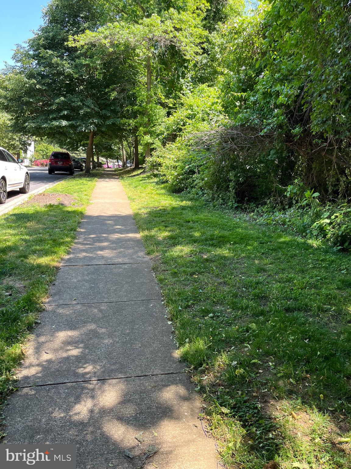 COLLEGE PARKWAY PLACE - Residential