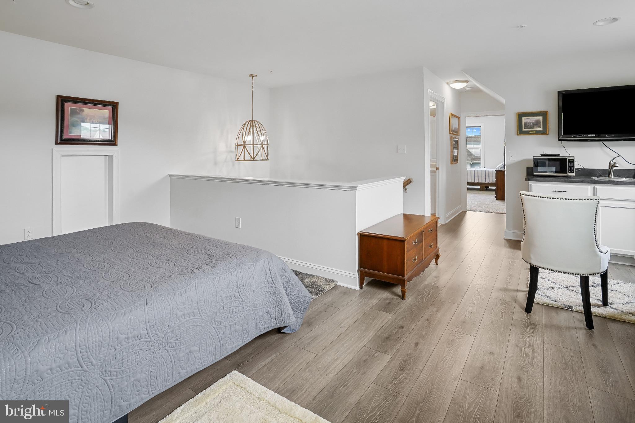 BAY BRIDGE COVE - Residential