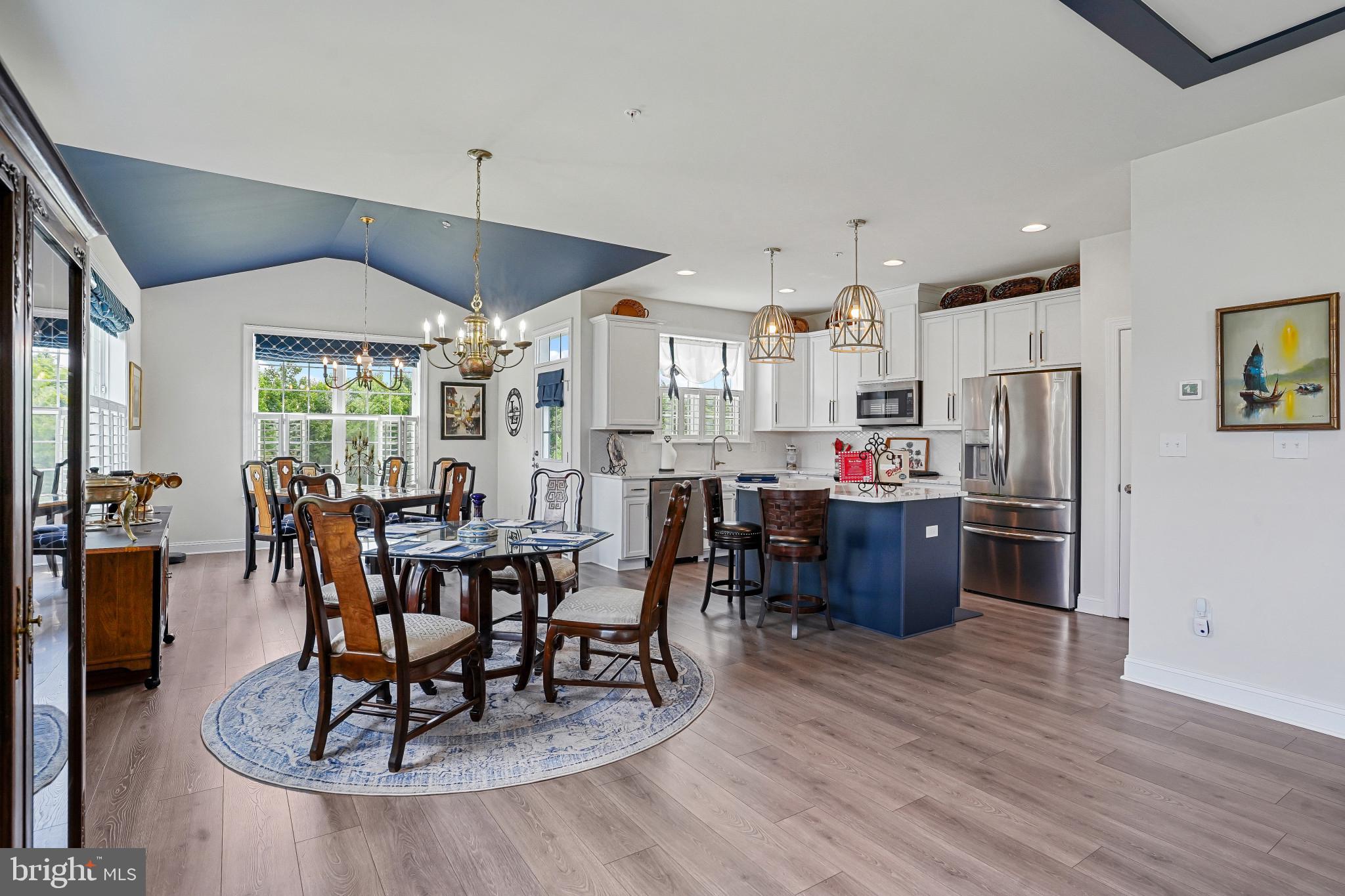 BAY BRIDGE COVE - Residential