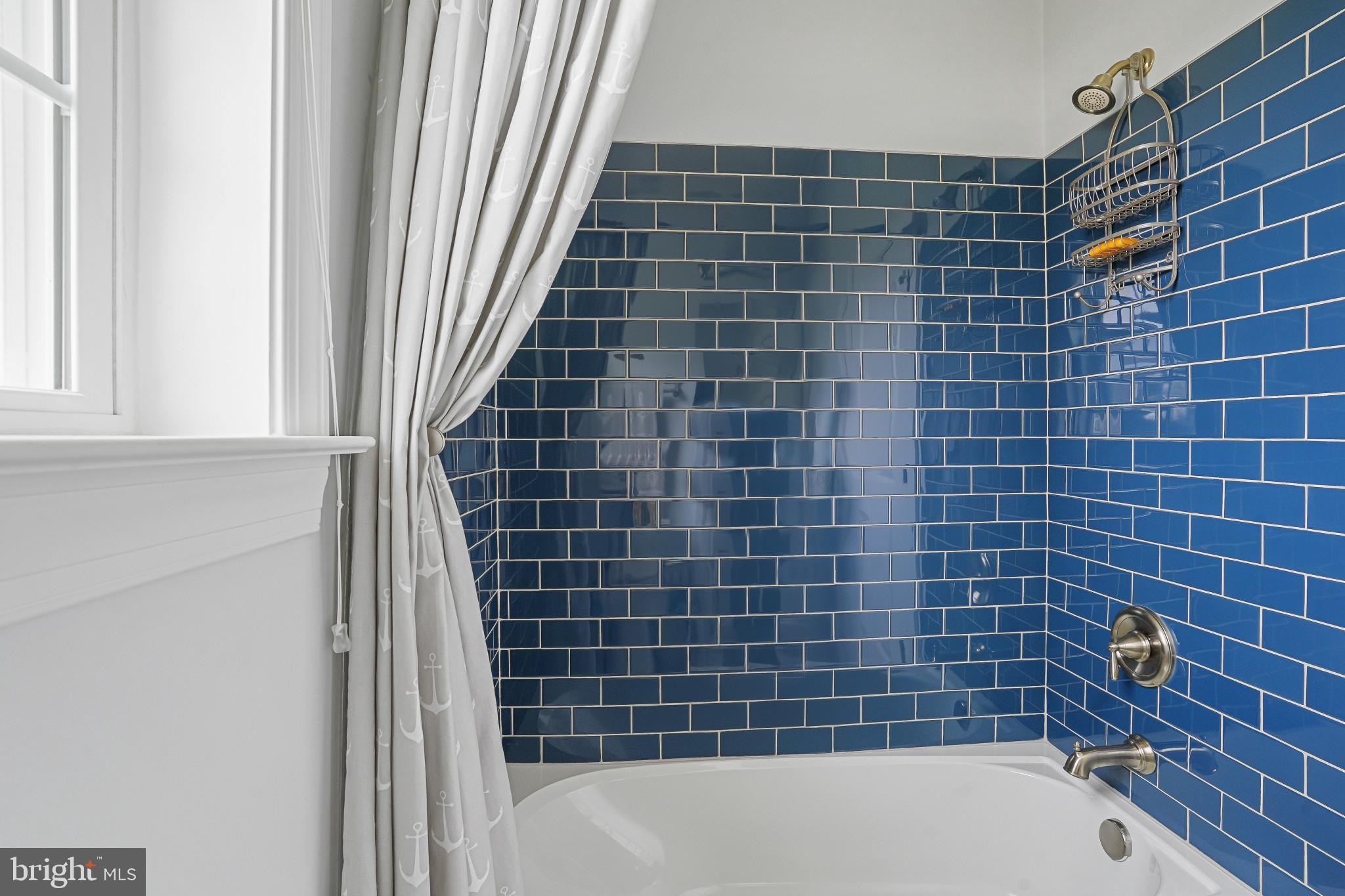 BAY BRIDGE COVE - Residential