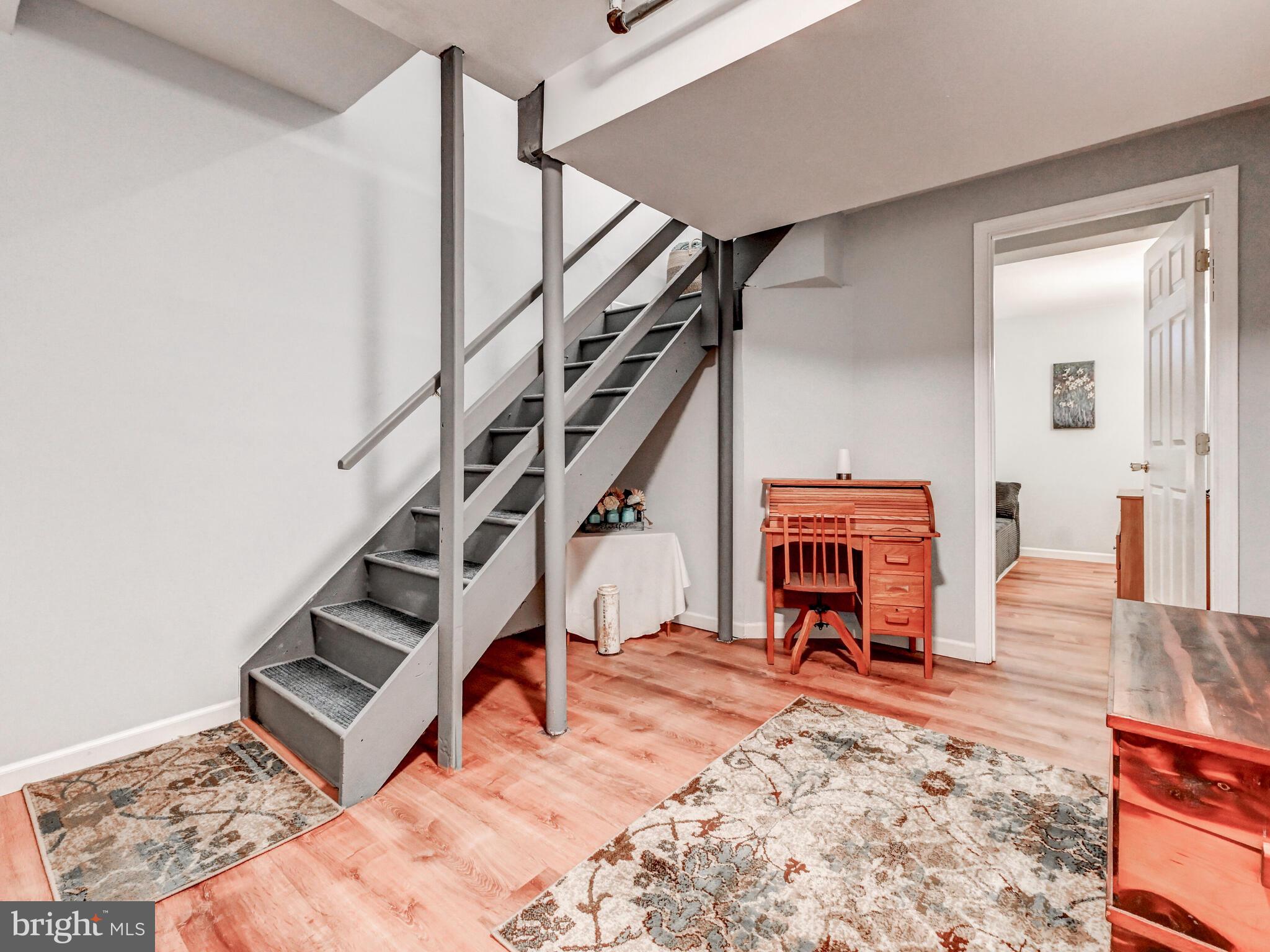 ROBERTS FIELD - Residential