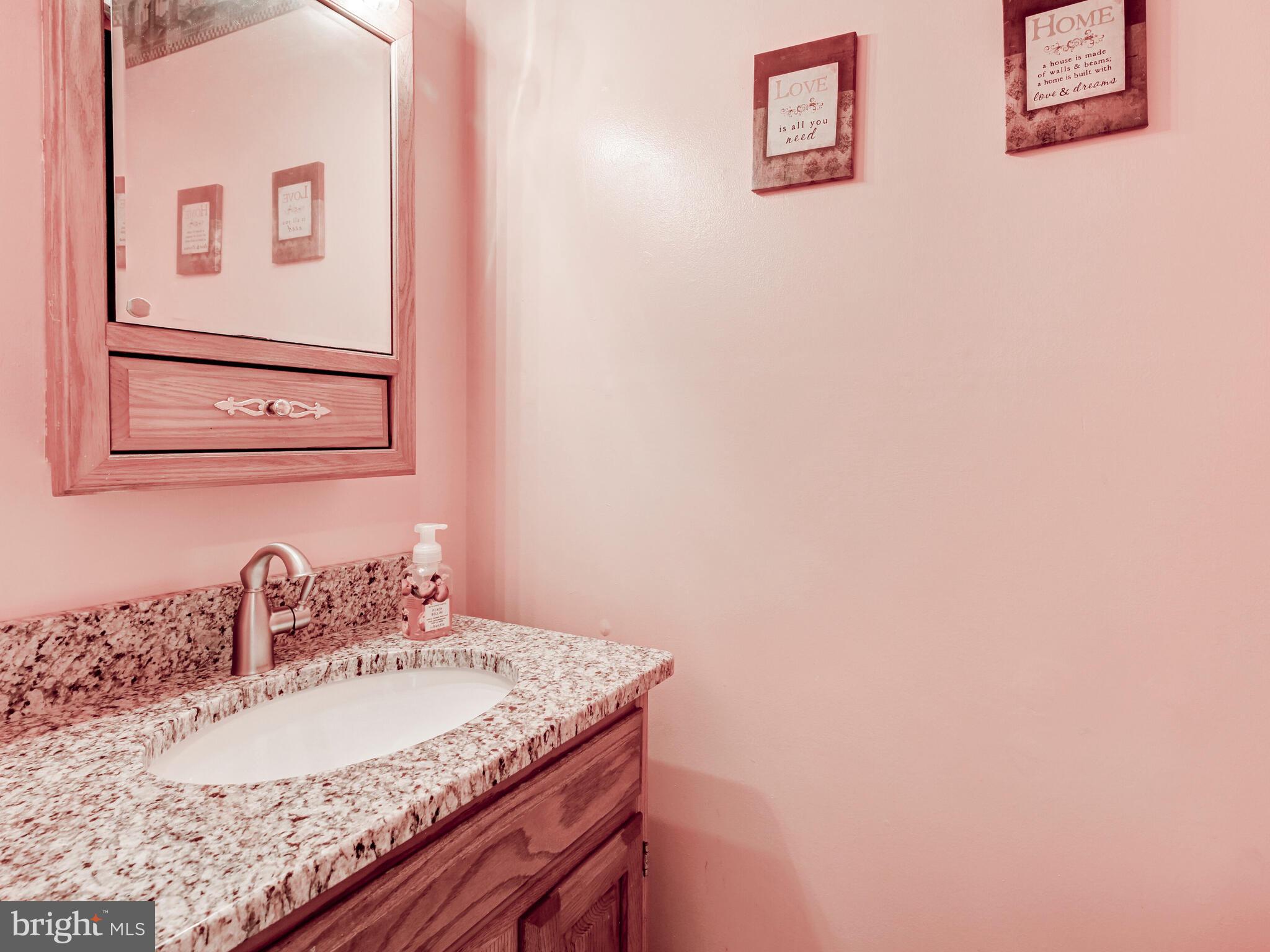 ROBERTS FIELD - Residential