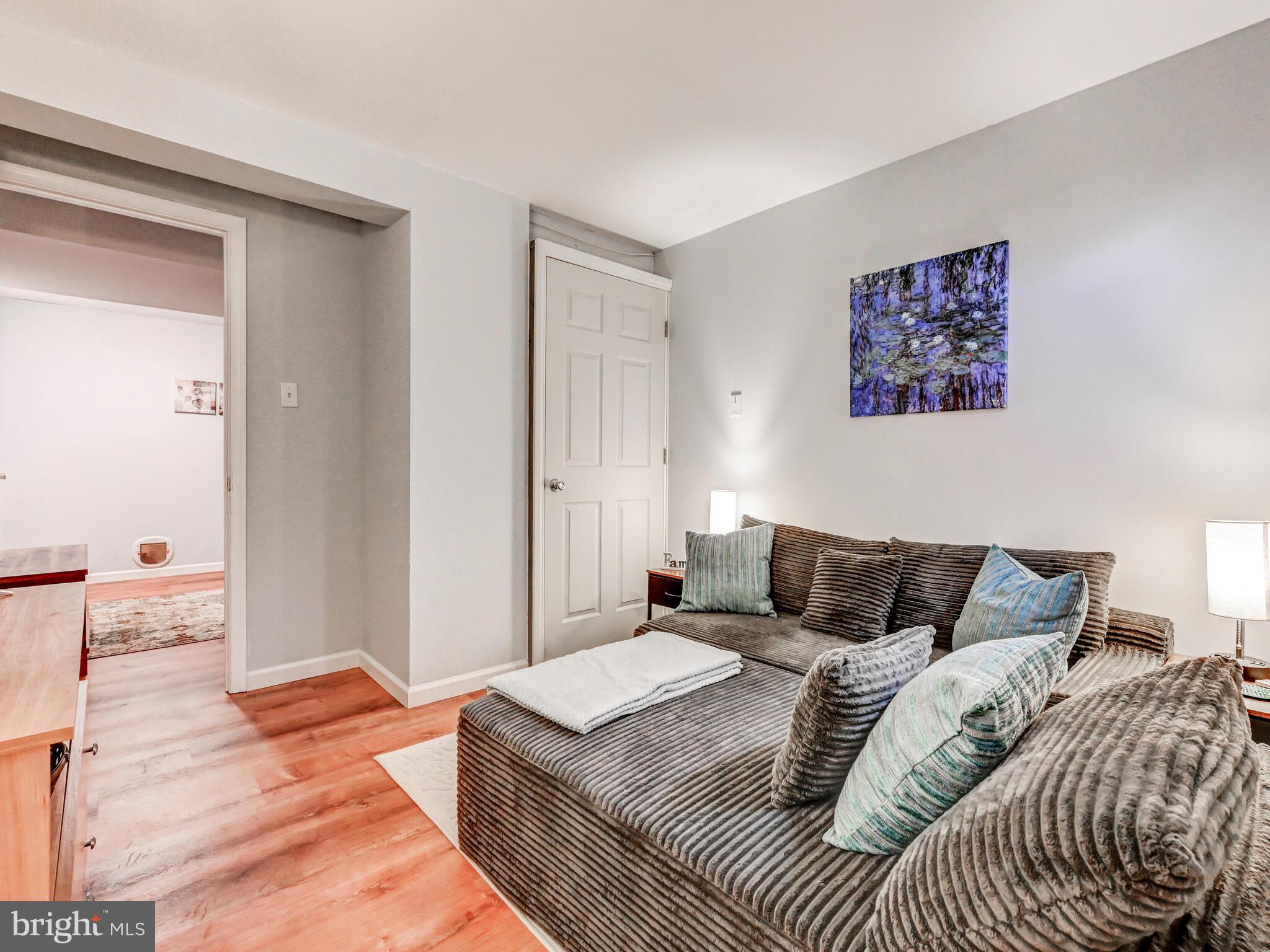 ROBERTS FIELD - Residential