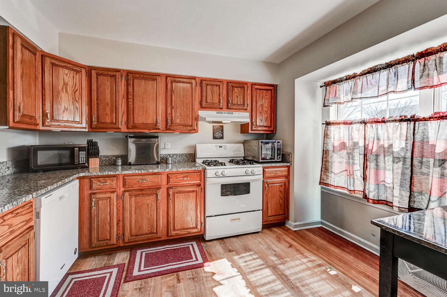 ROBERTS FIELD - Residential