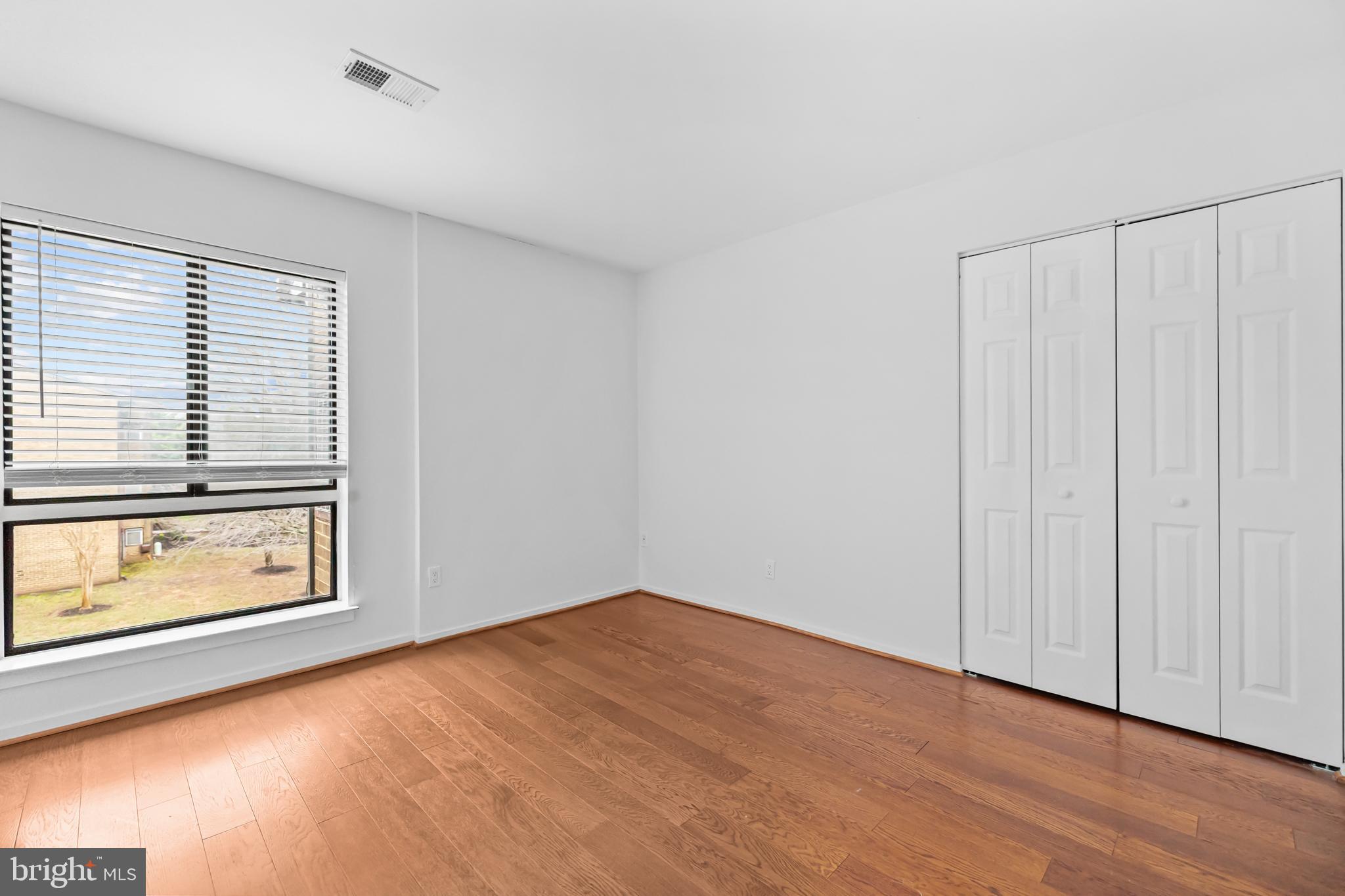 JEFFERSON MEWS - Residential