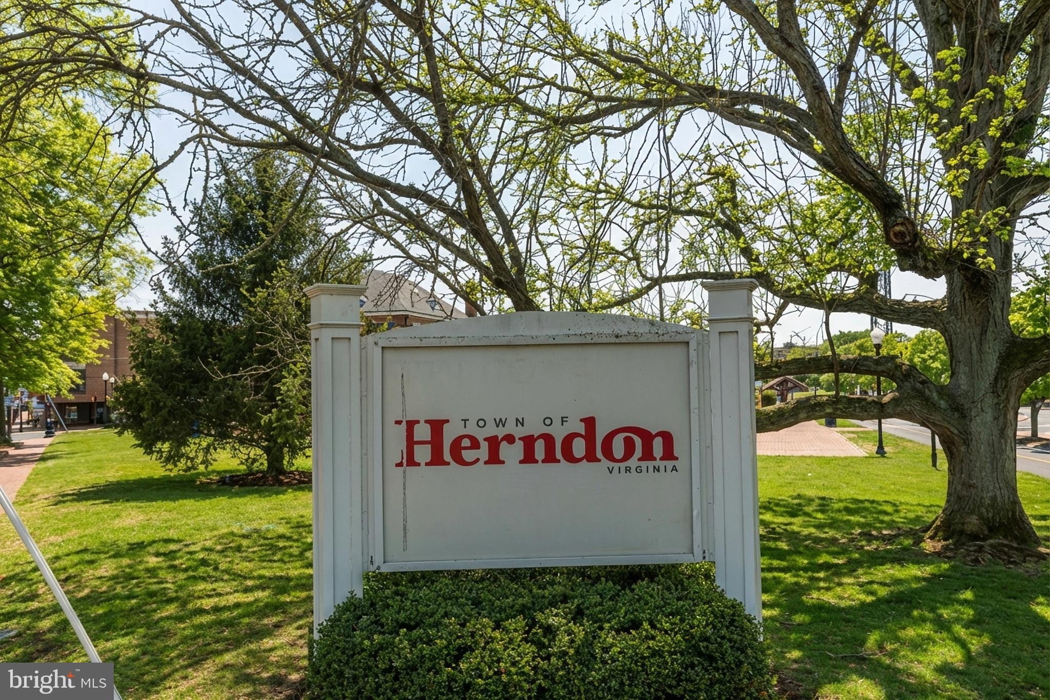 JEFFERSON MEWS - Residential