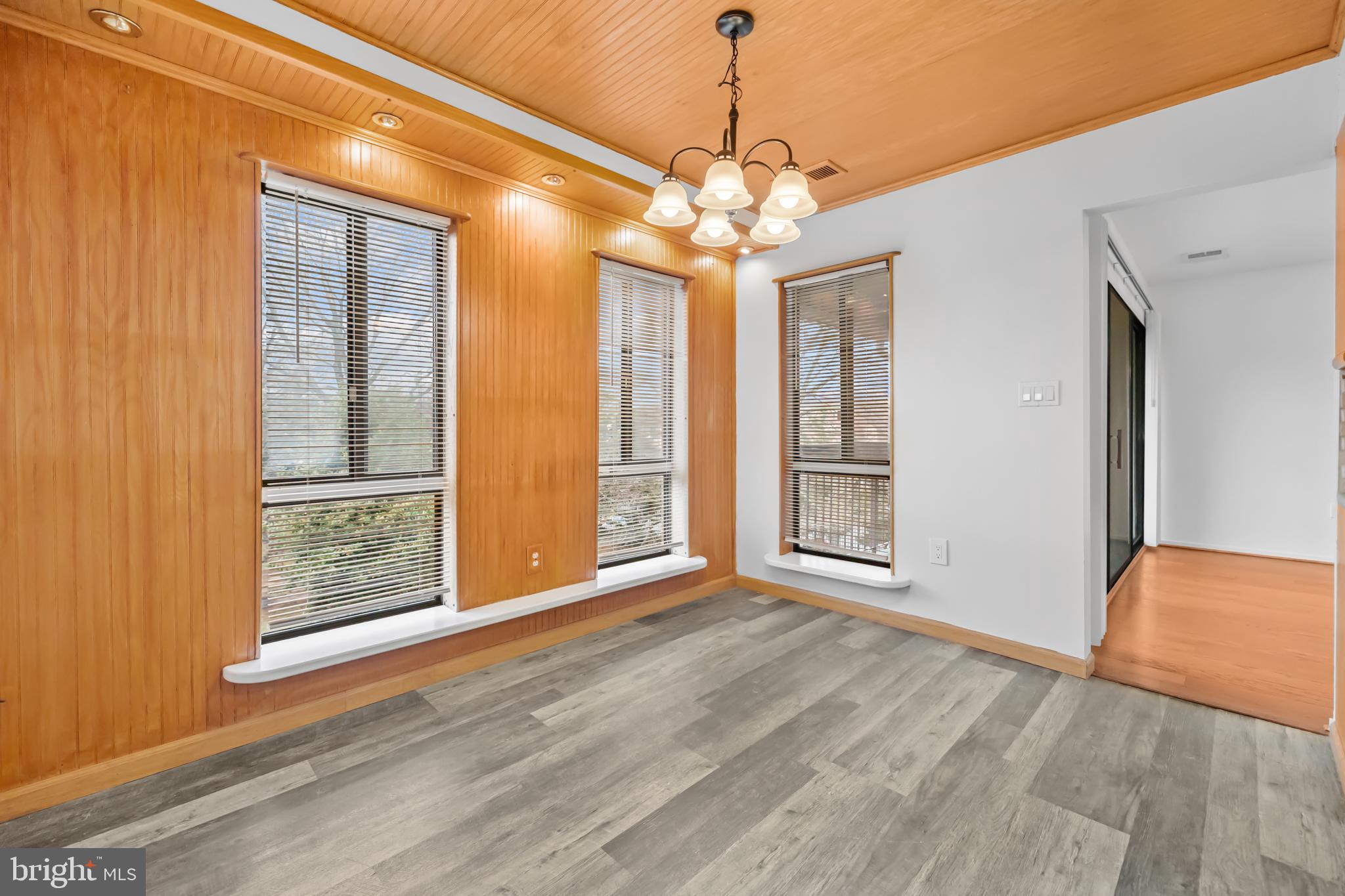 JEFFERSON MEWS - Residential