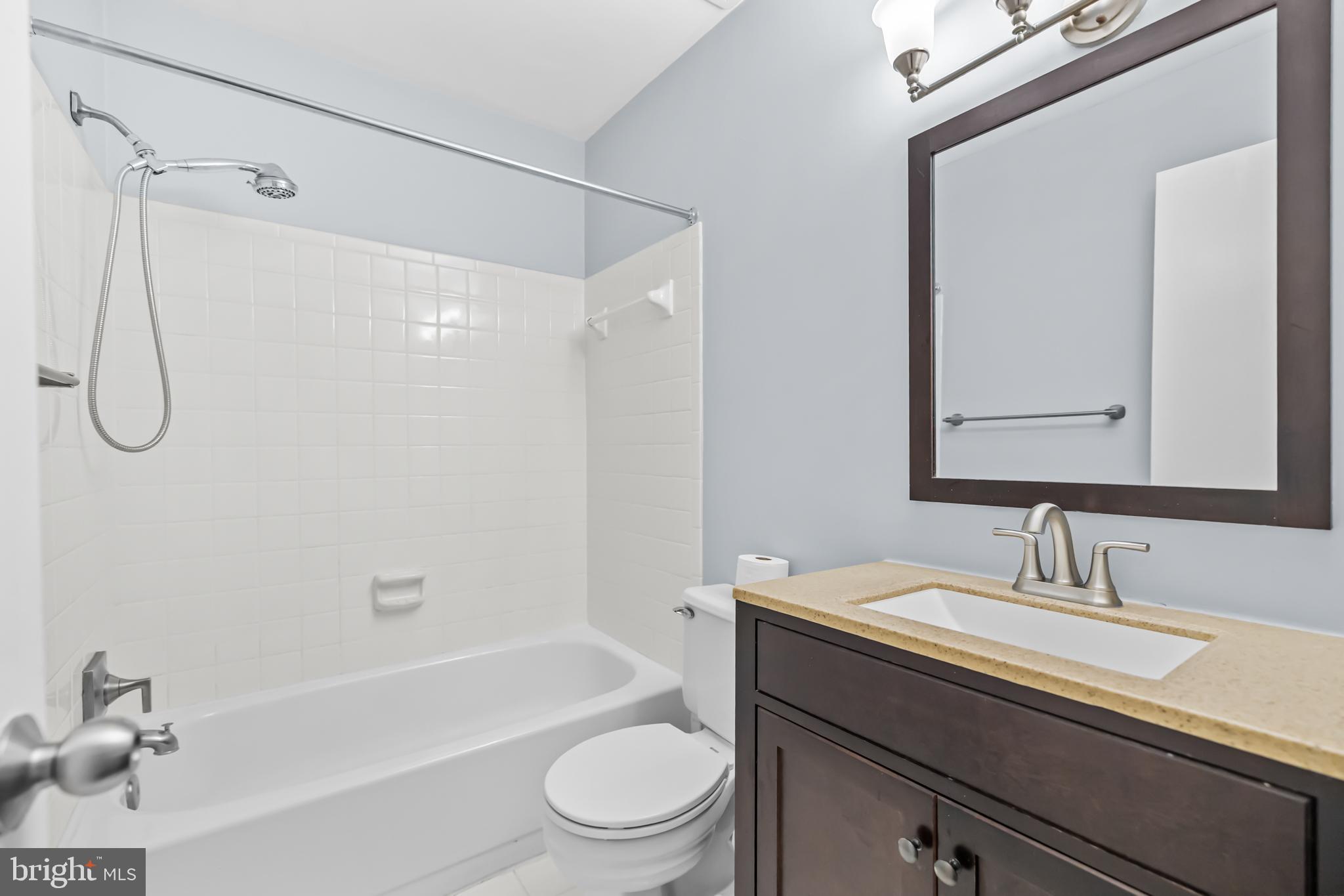 JEFFERSON MEWS - Residential