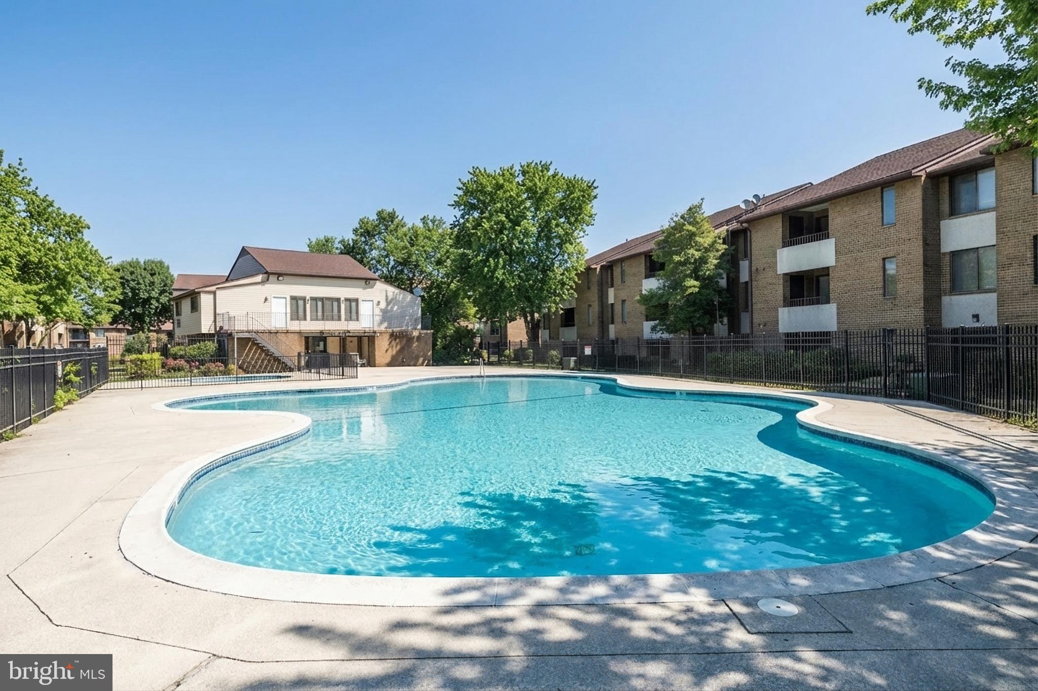 JEFFERSON MEWS - Residential