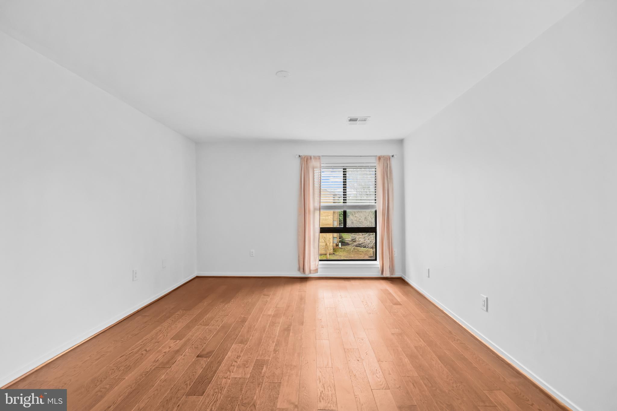 JEFFERSON MEWS - Residential