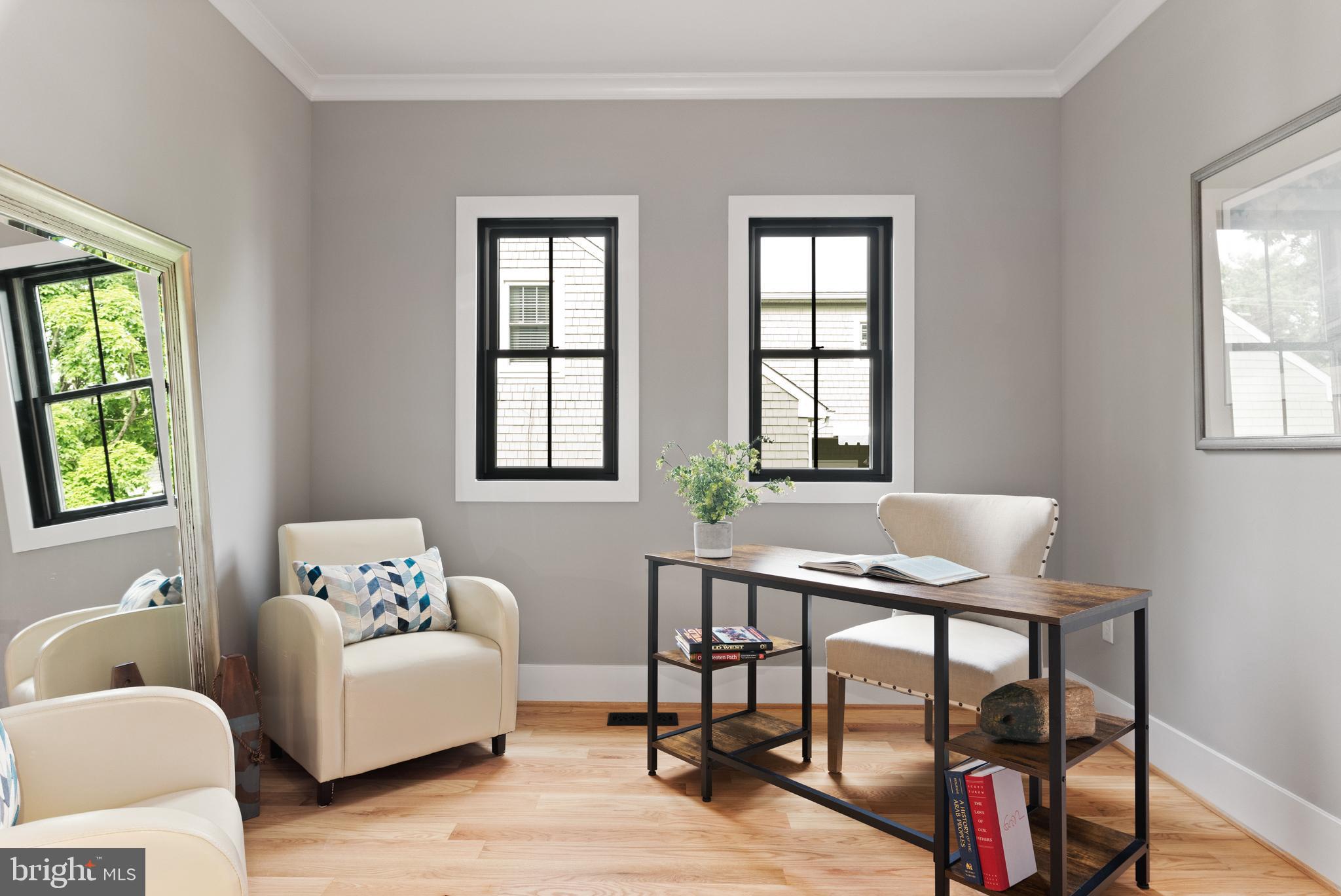 MURRAY HILL - Residential