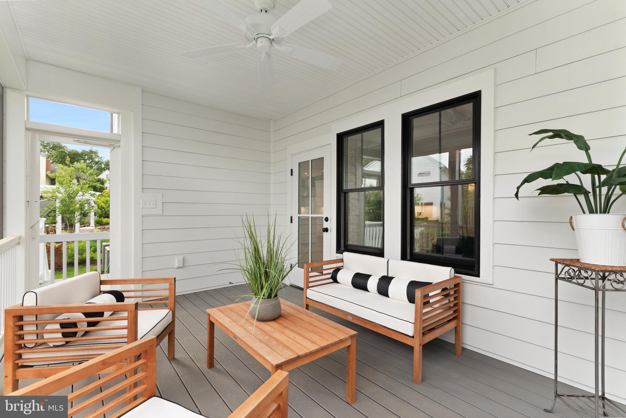 MURRAY HILL - Residential