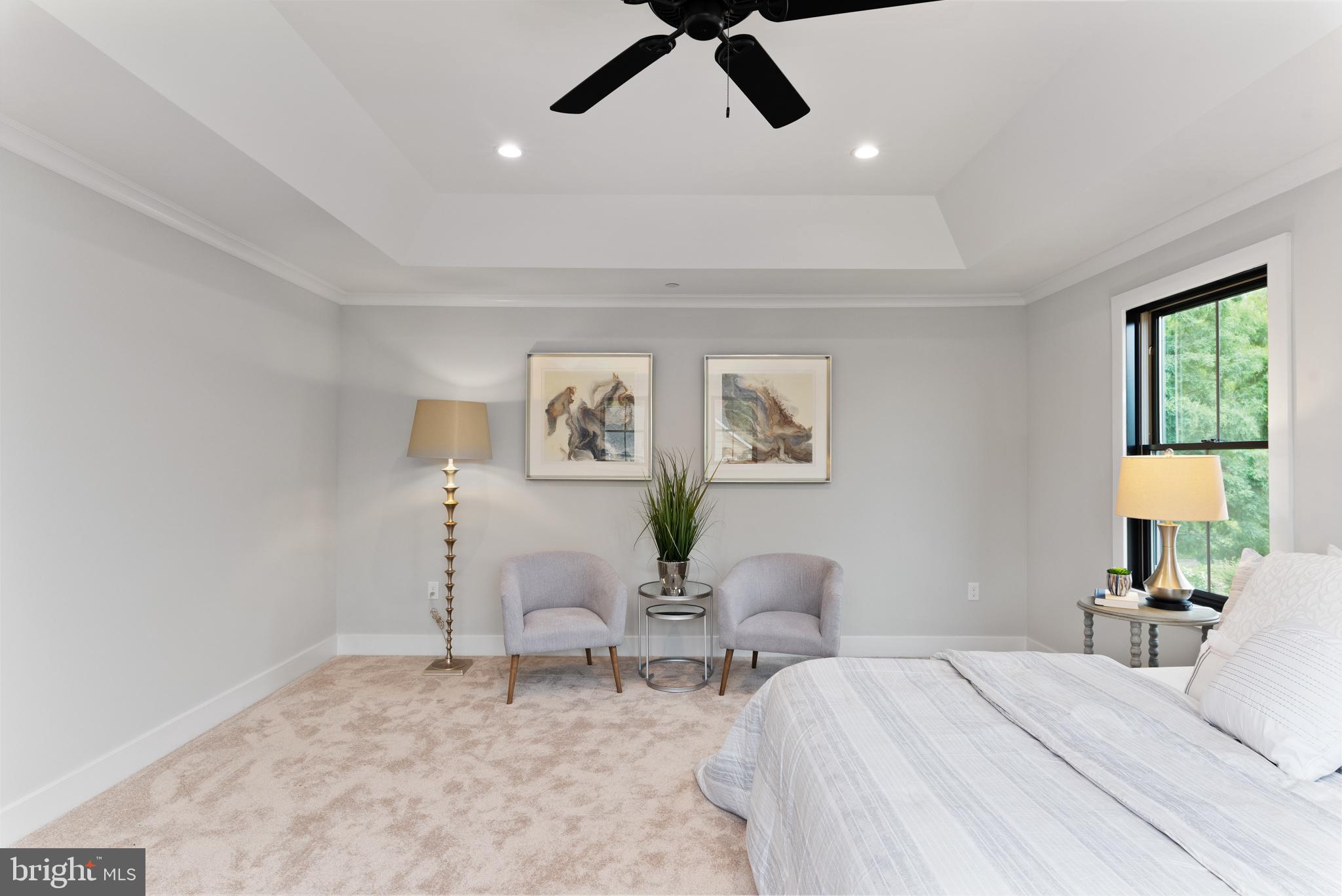 MURRAY HILL - Residential