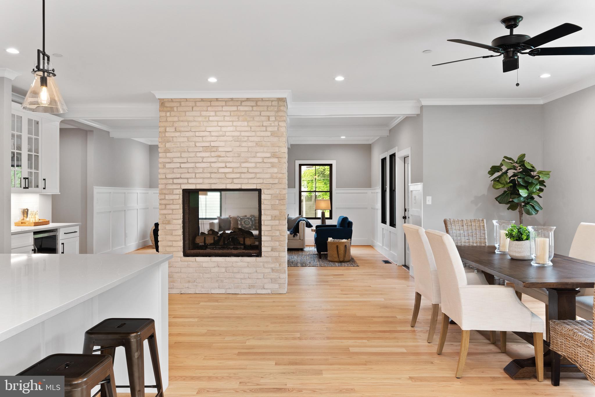 MURRAY HILL - Residential