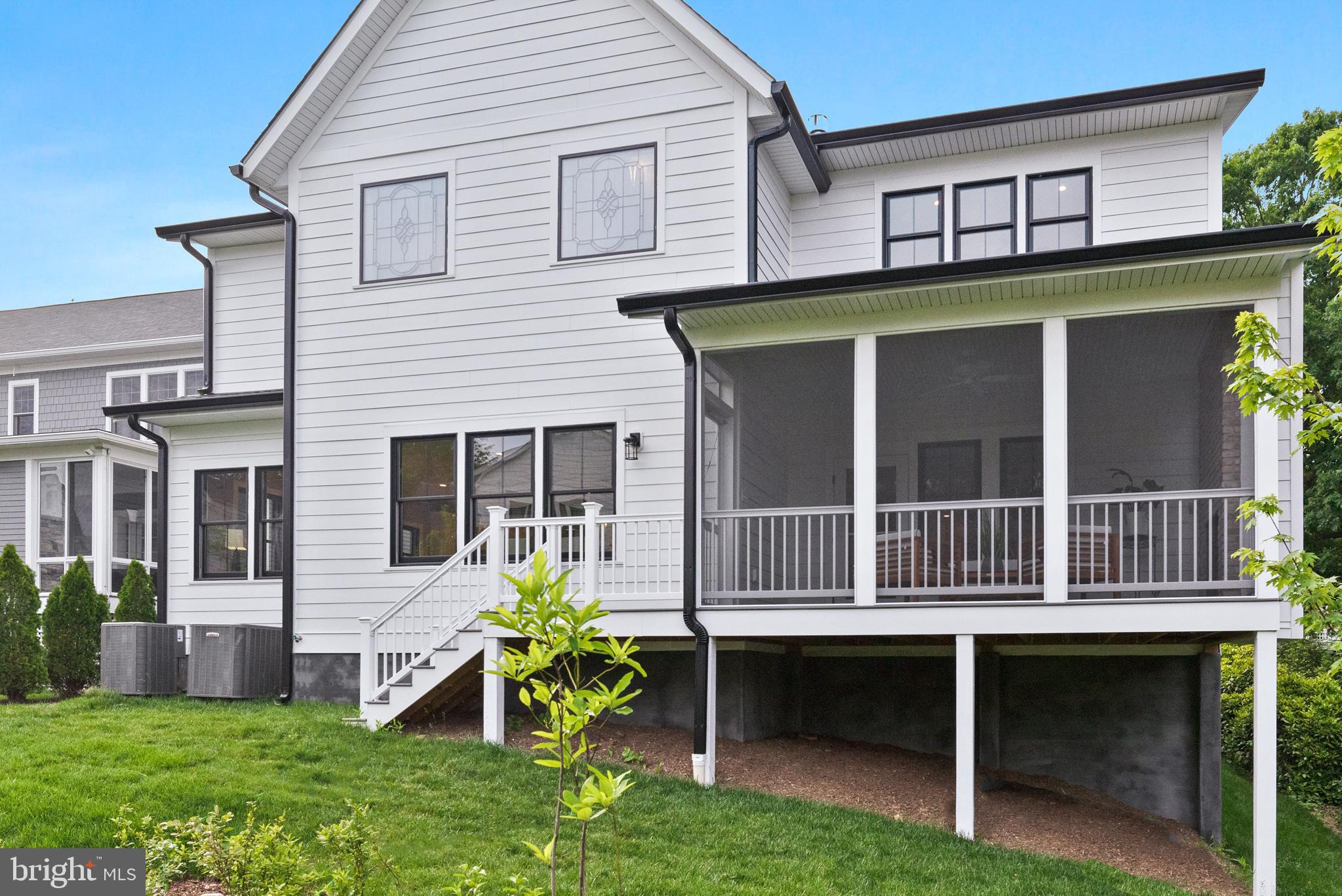 MURRAY HILL - Residential