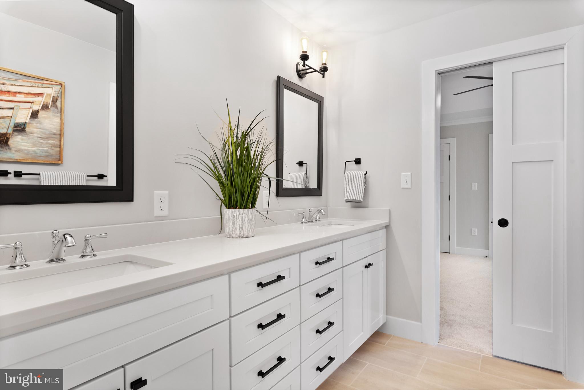 MURRAY HILL - Residential