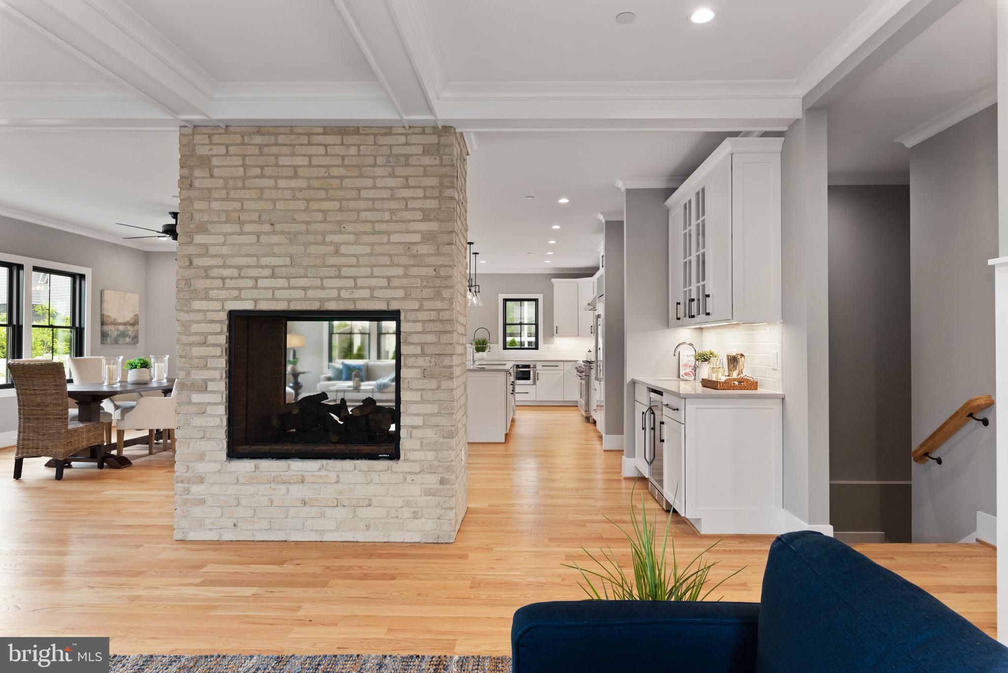 MURRAY HILL - Residential