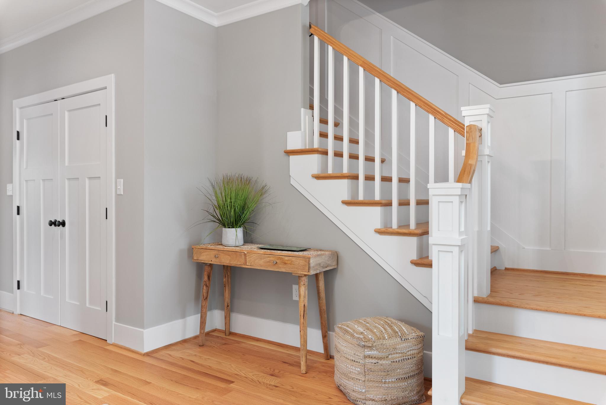 MURRAY HILL - Residential