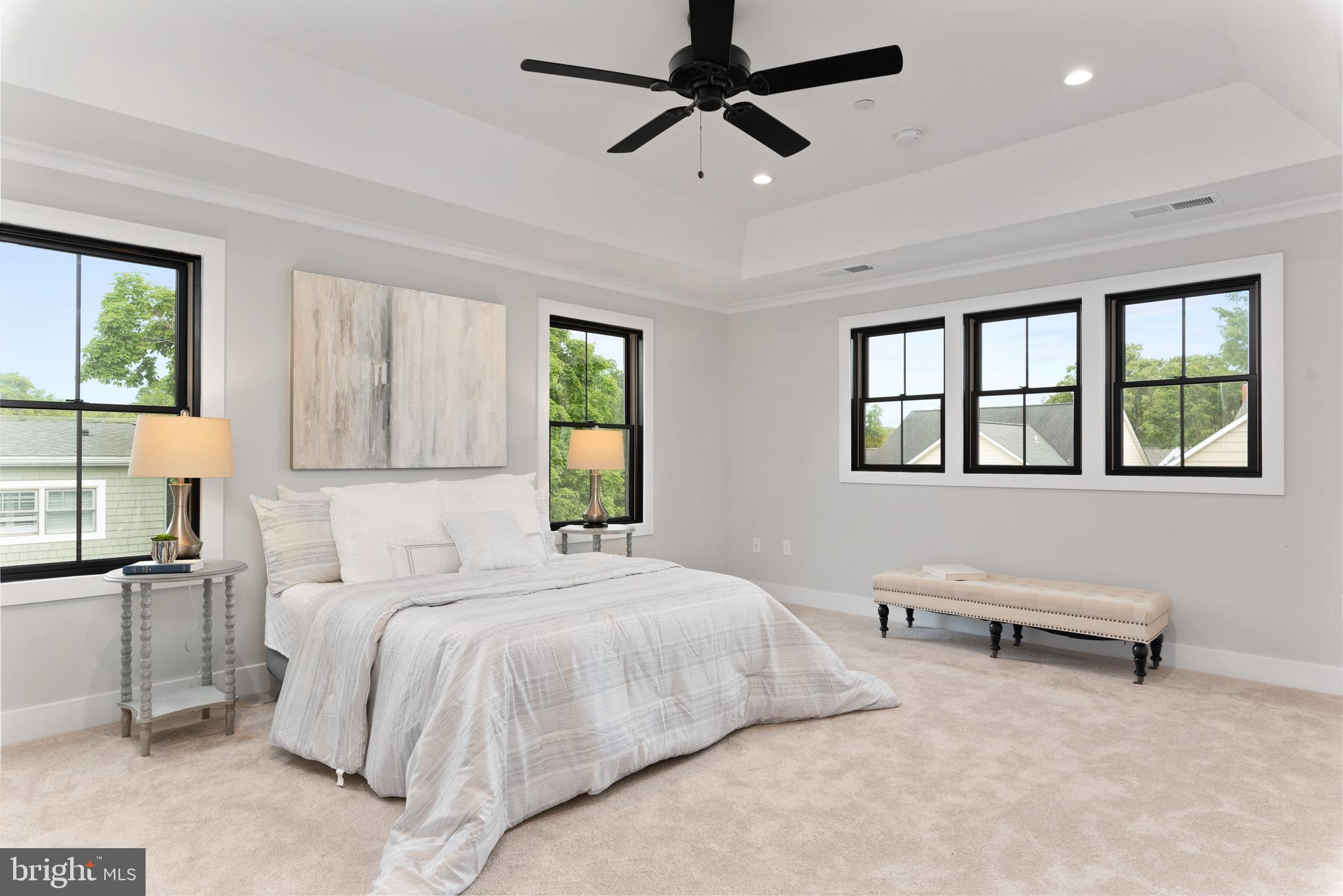 MURRAY HILL - Residential