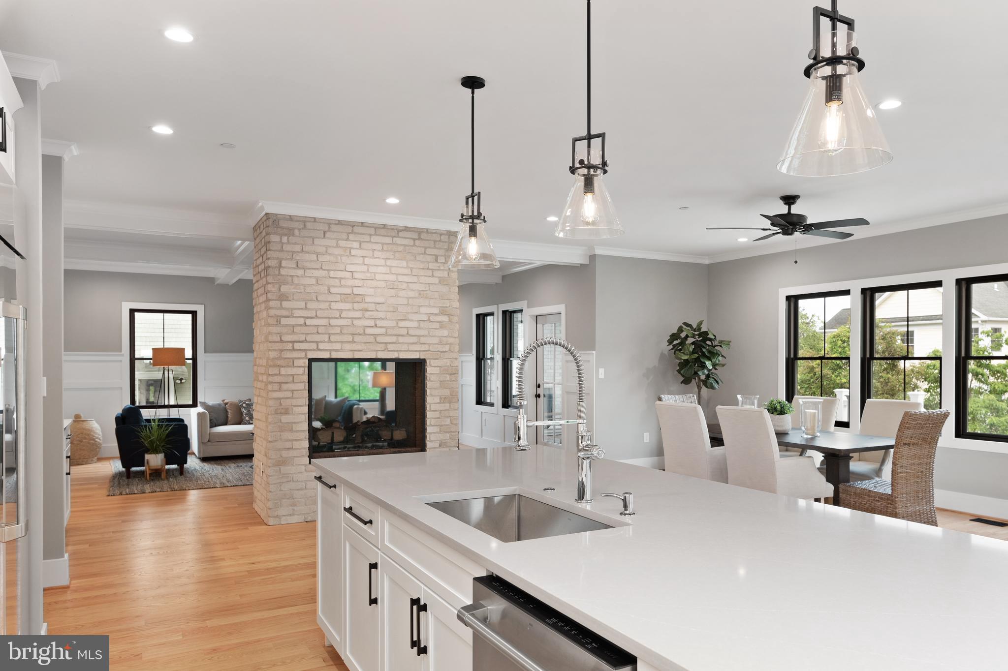 MURRAY HILL - Residential