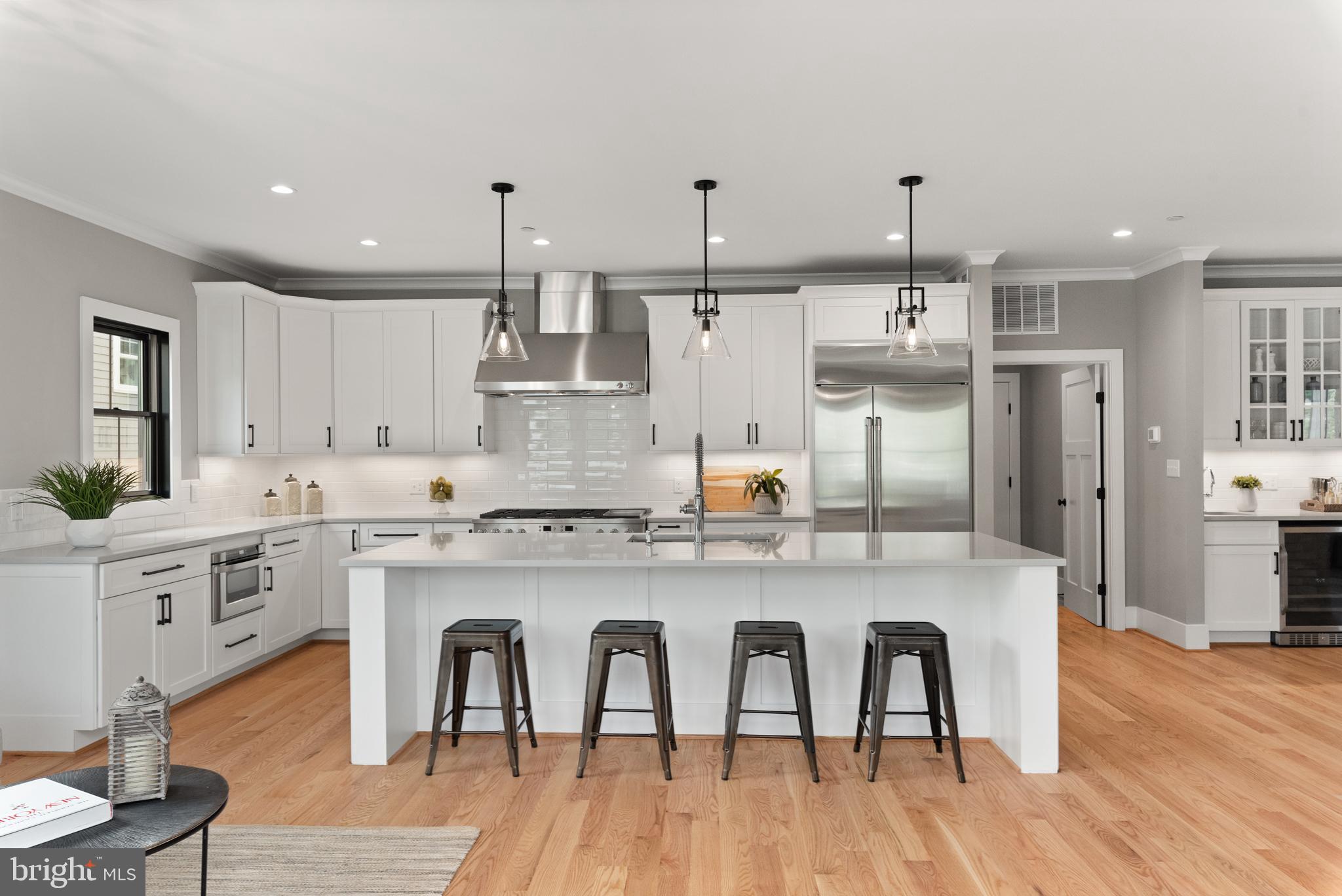 MURRAY HILL - Residential