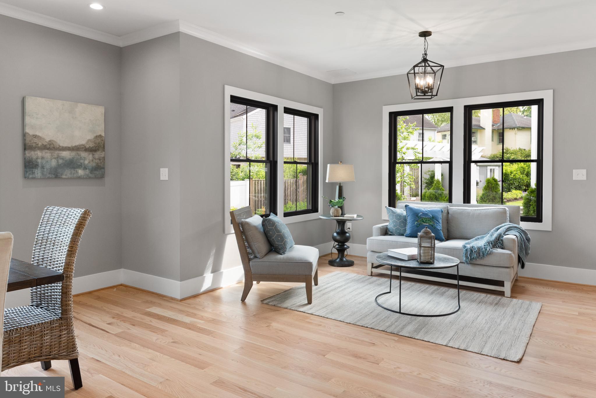 MURRAY HILL - Residential