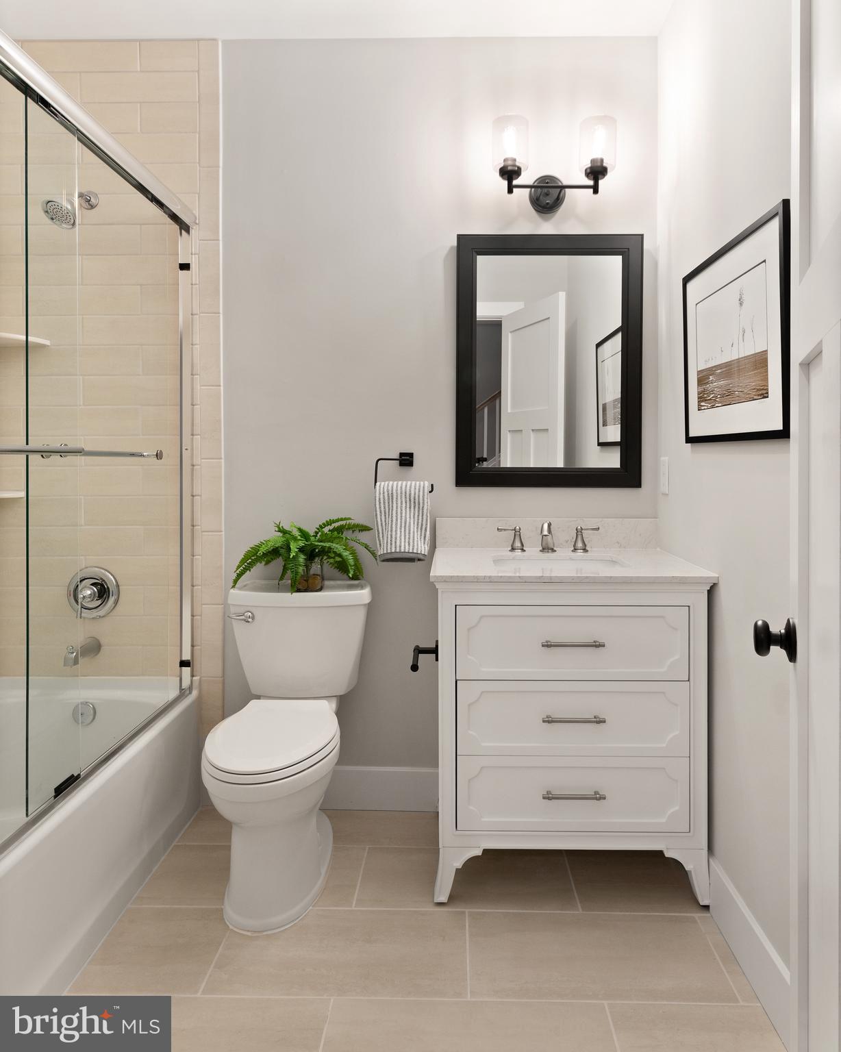 MURRAY HILL - Residential