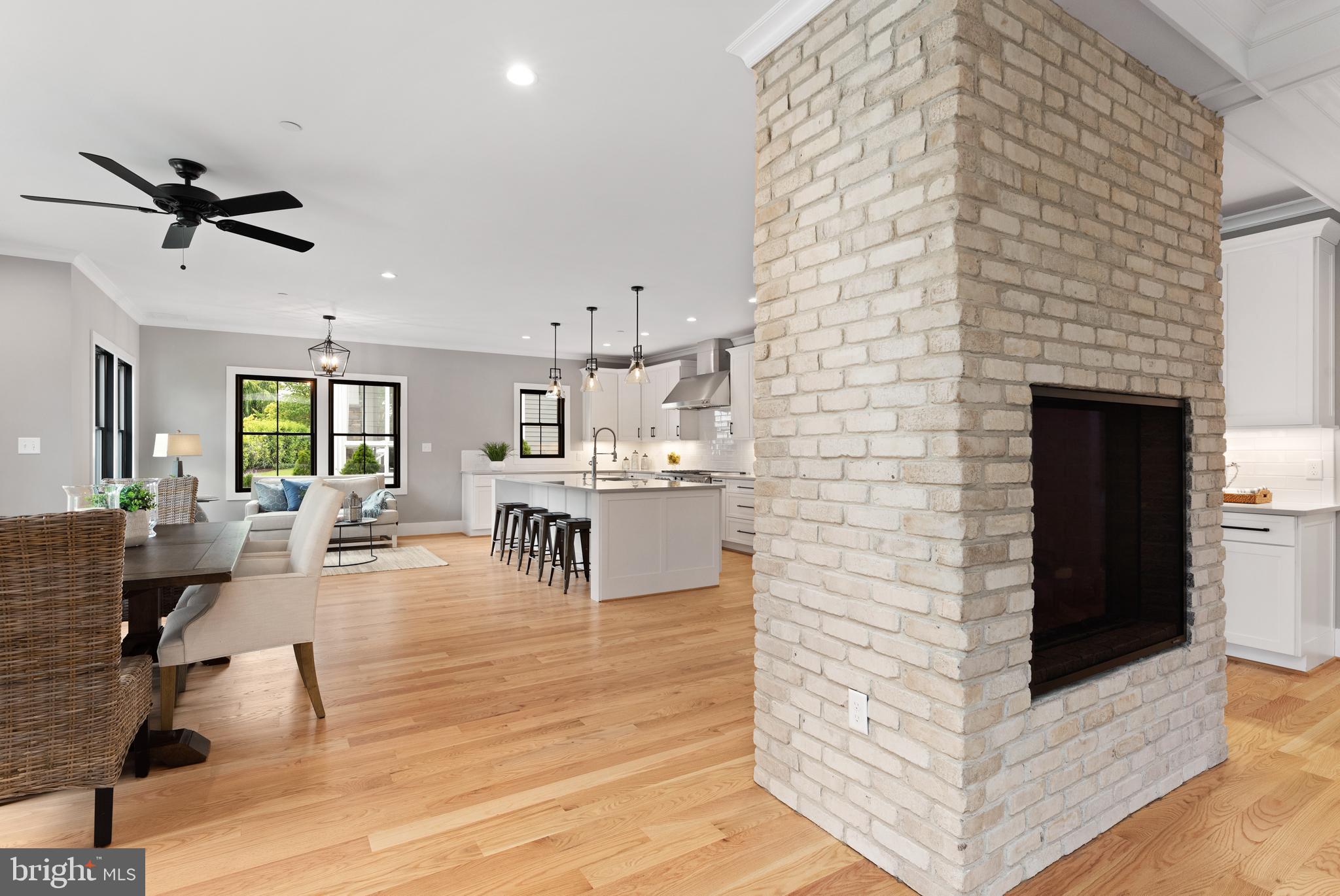 MURRAY HILL - Residential